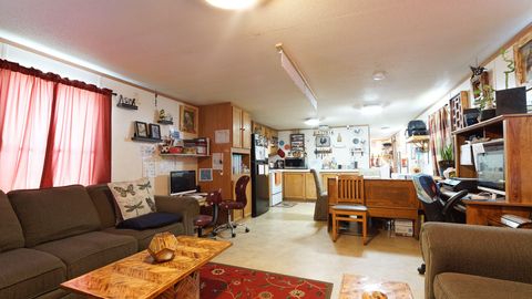 A home in DeFuniak Springs