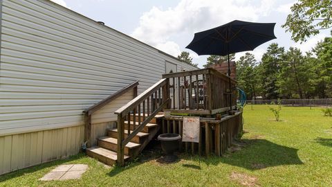 A home in DeFuniak Springs