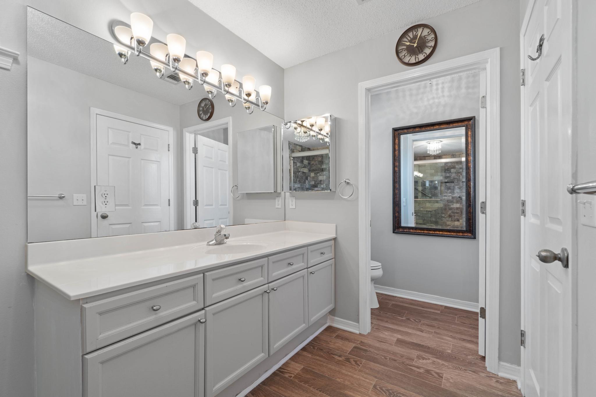 HOLIDAY SHORES EST 4TH ADDN - Residential