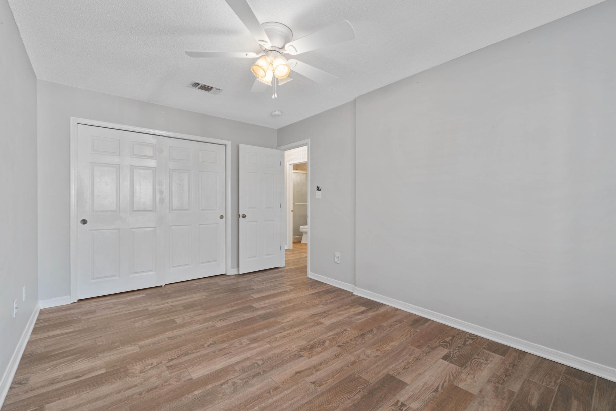 HOLIDAY SHORES EST 4TH ADDN - Residential