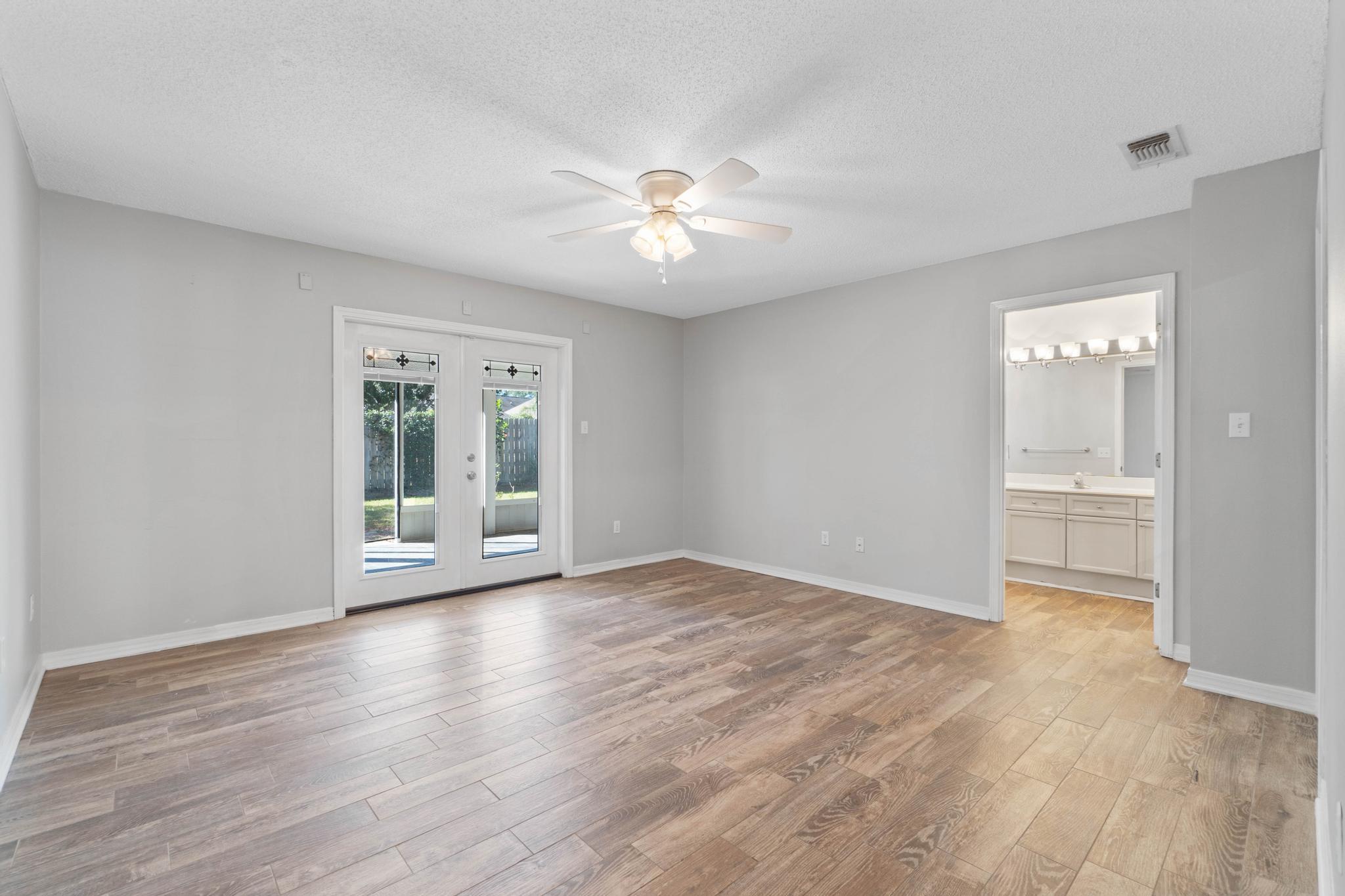 HOLIDAY SHORES EST 4TH ADDN - Residential