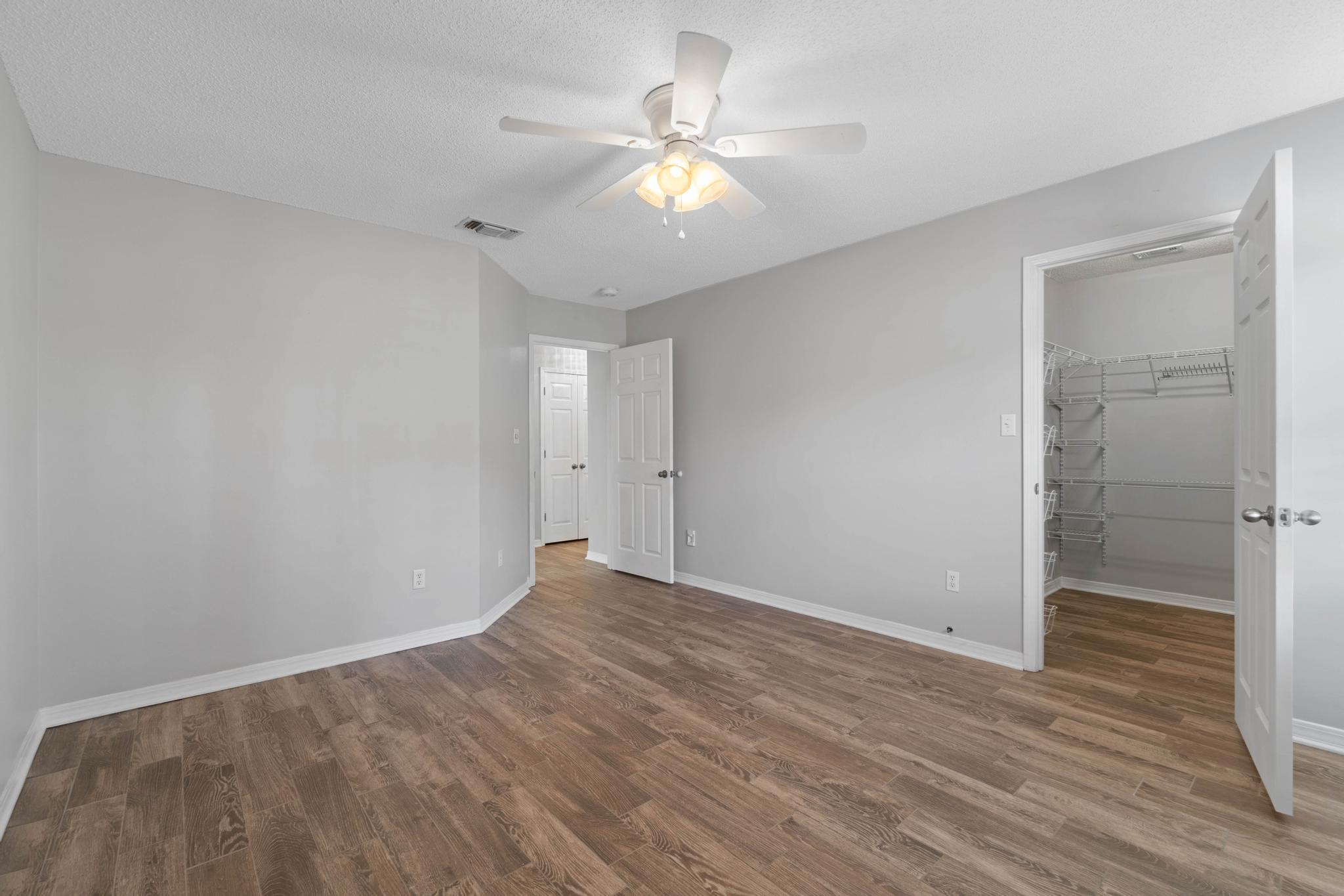 HOLIDAY SHORES EST 4TH ADDN - Residential