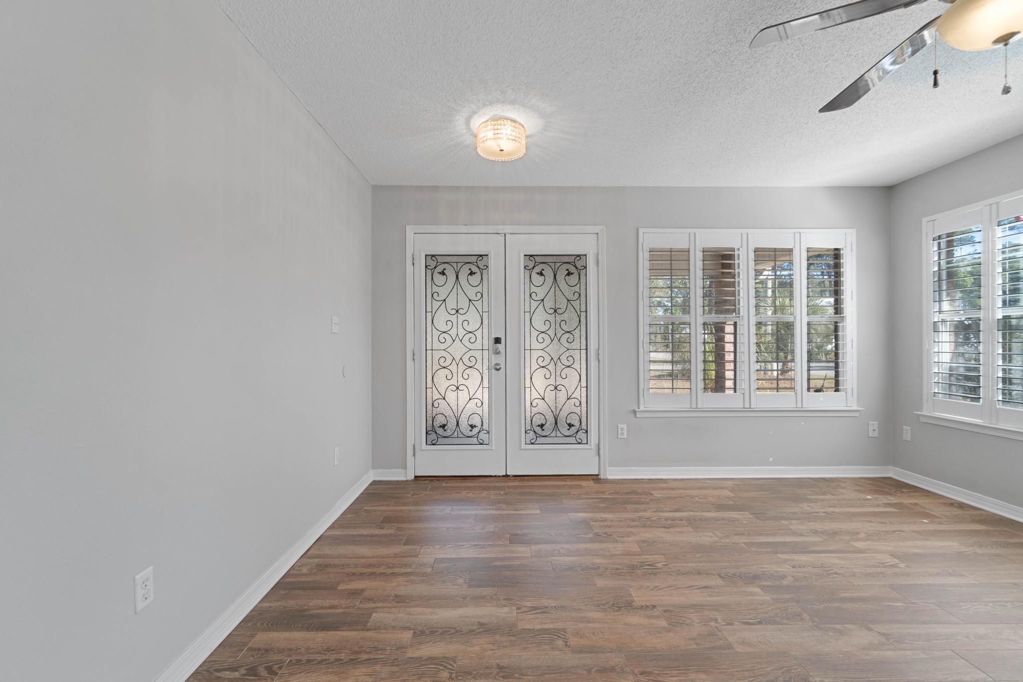 HOLIDAY SHORES EST 4TH ADDN - Residential