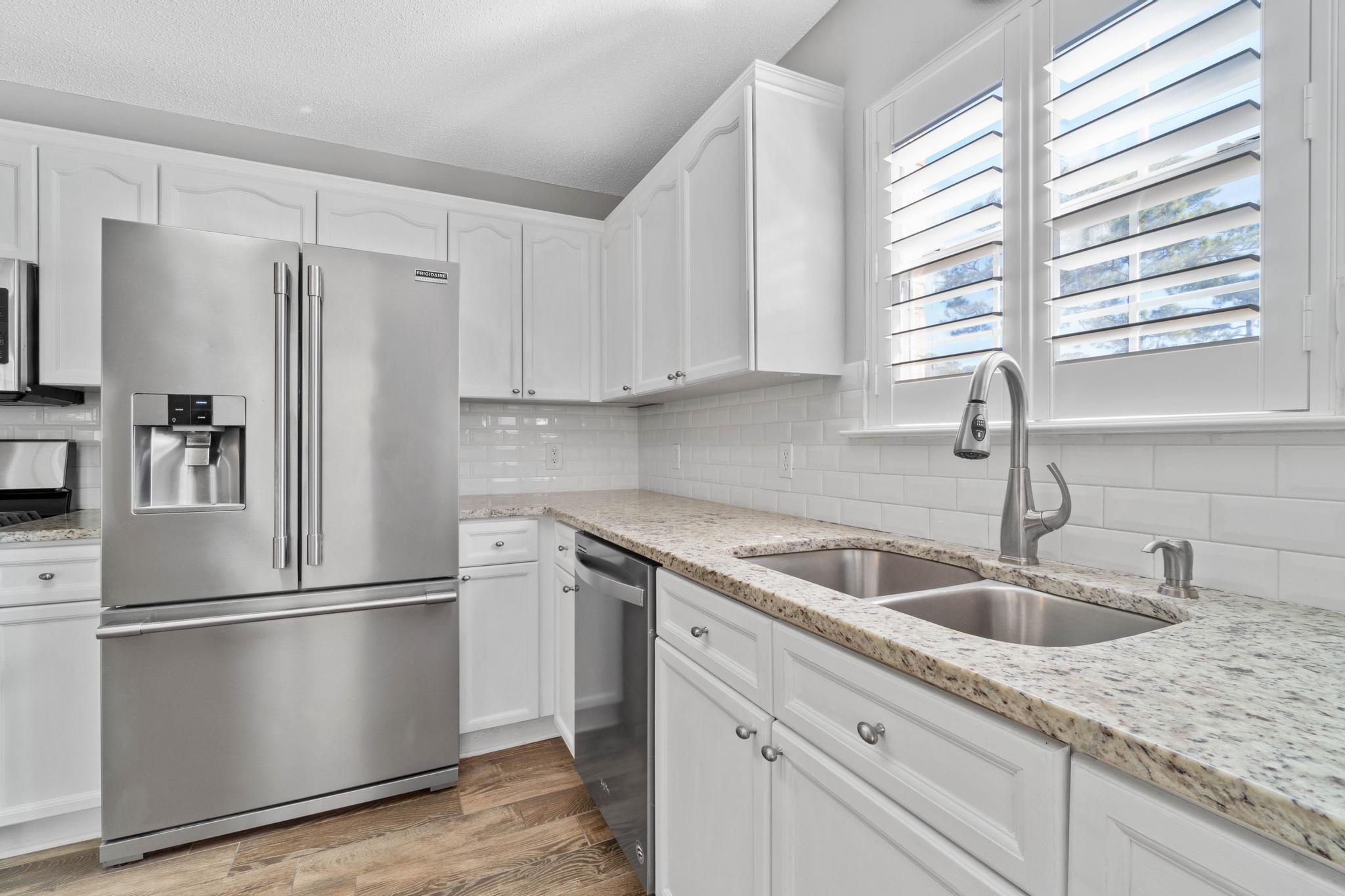 HOLIDAY SHORES EST 4TH ADDN - Residential