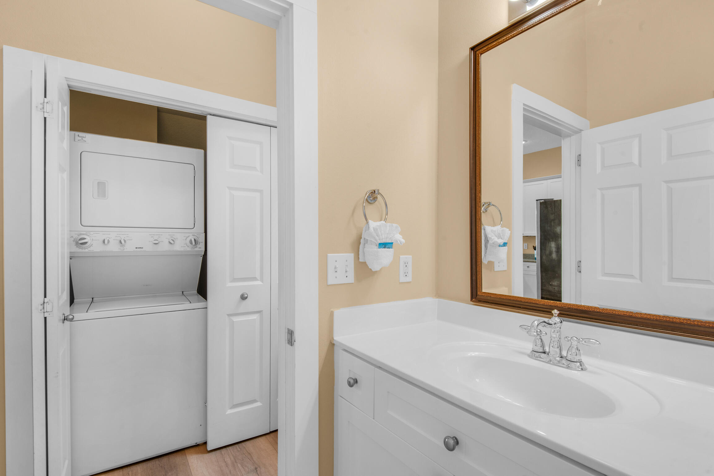 COTTAGE RETREAT - Residential