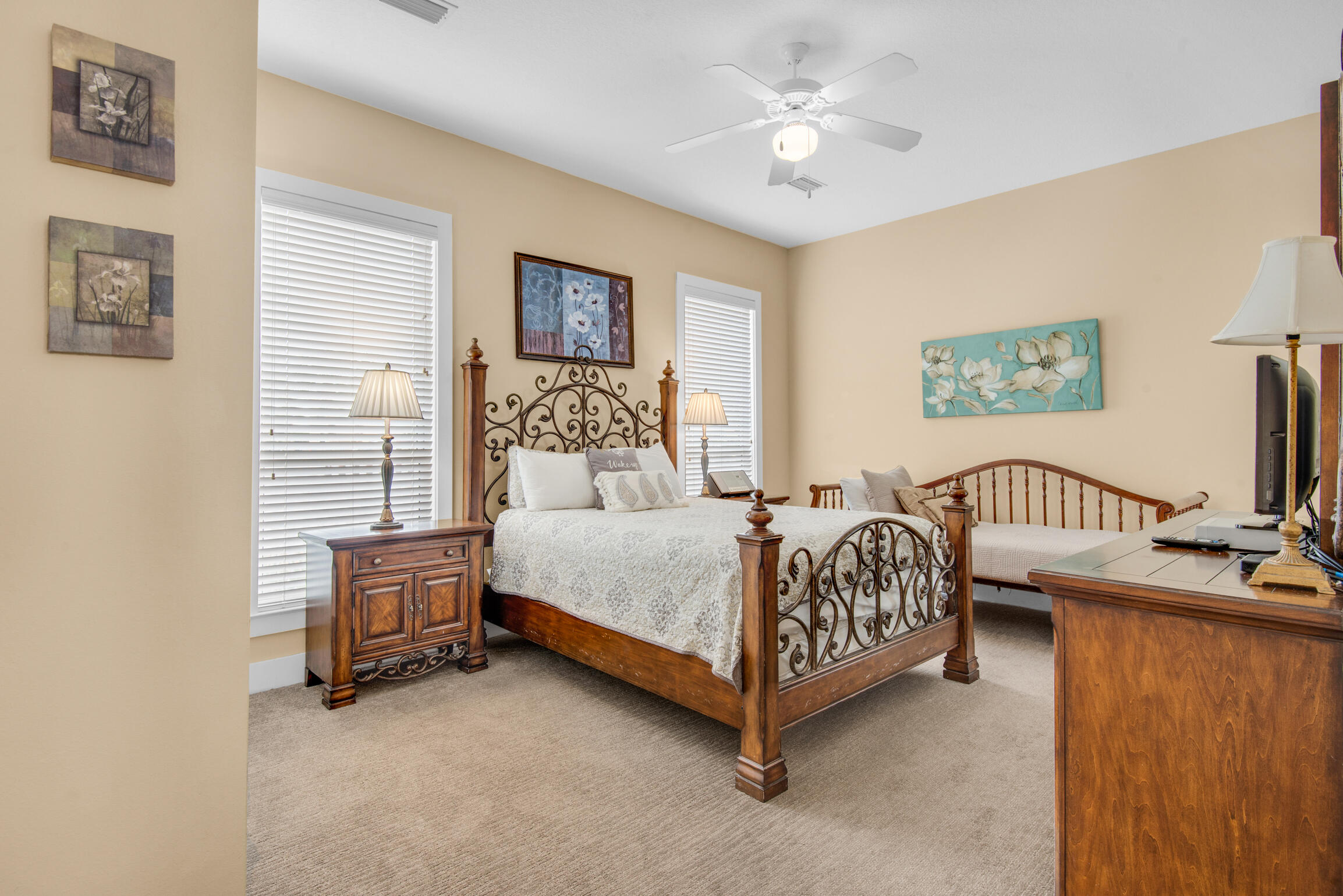 COTTAGE RETREAT - Residential