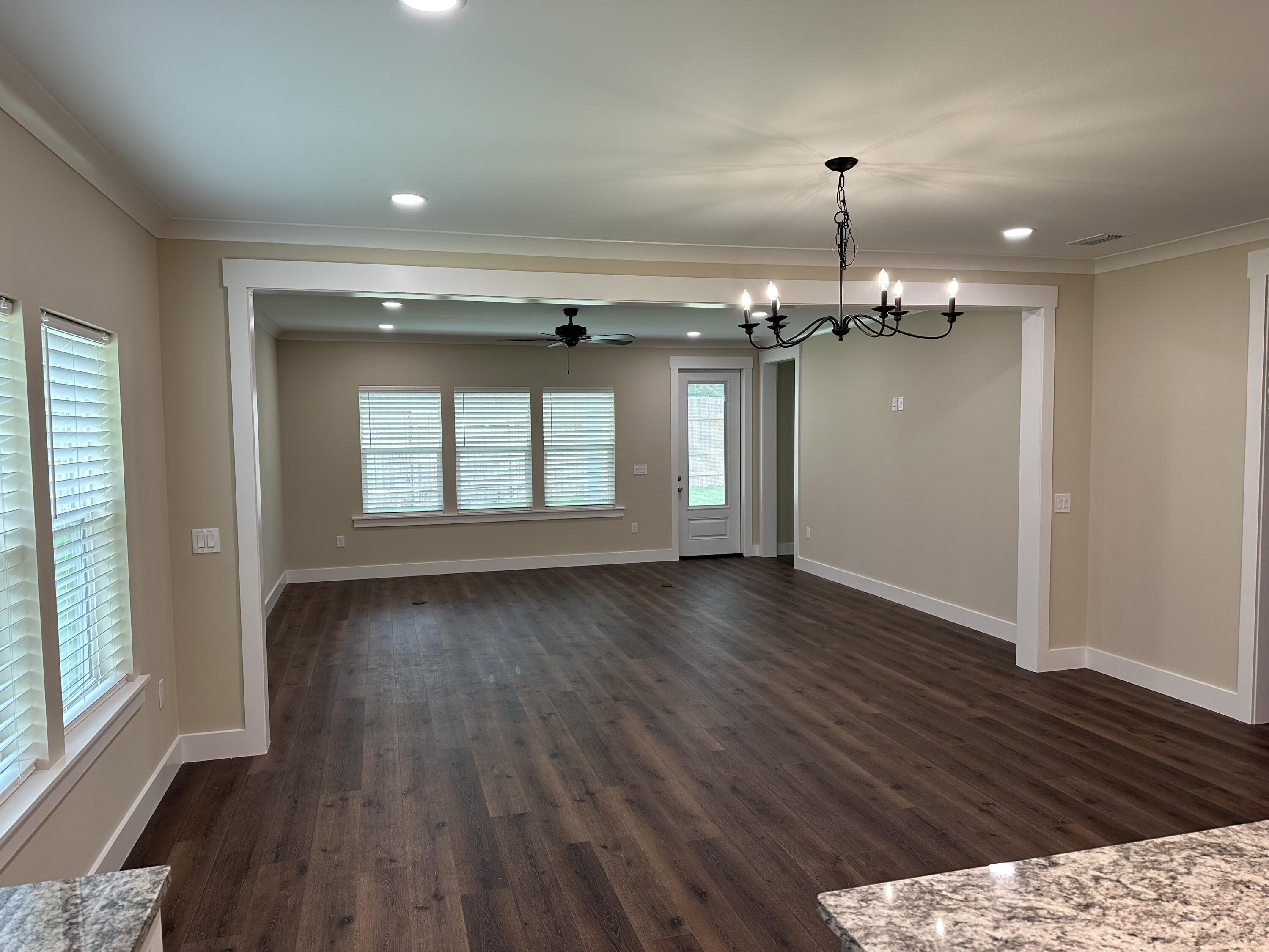 KELLYS 3RD ADDN TO DESTIN - Residential Lease