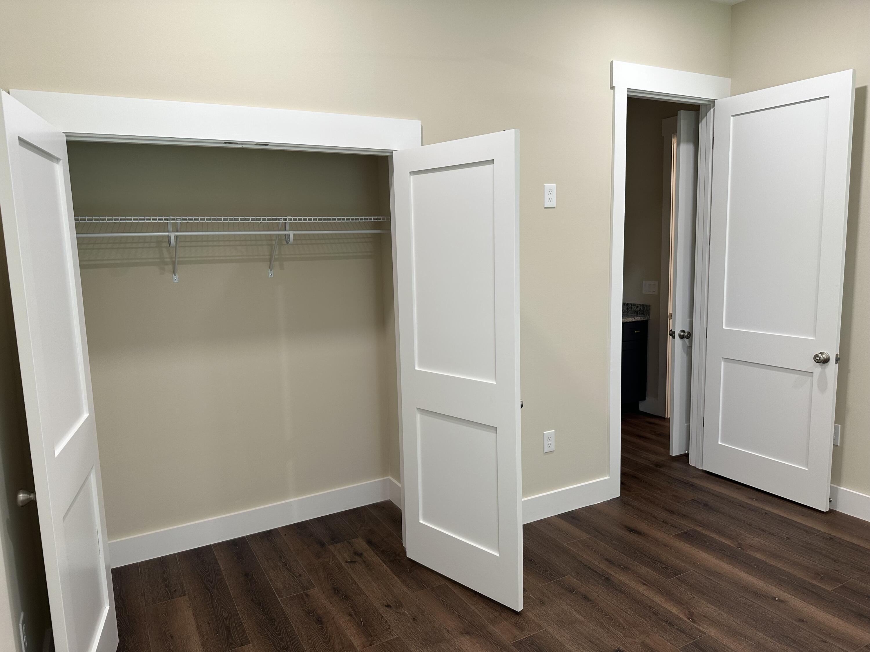 KELLYS 3RD ADDN TO DESTIN - Residential Lease