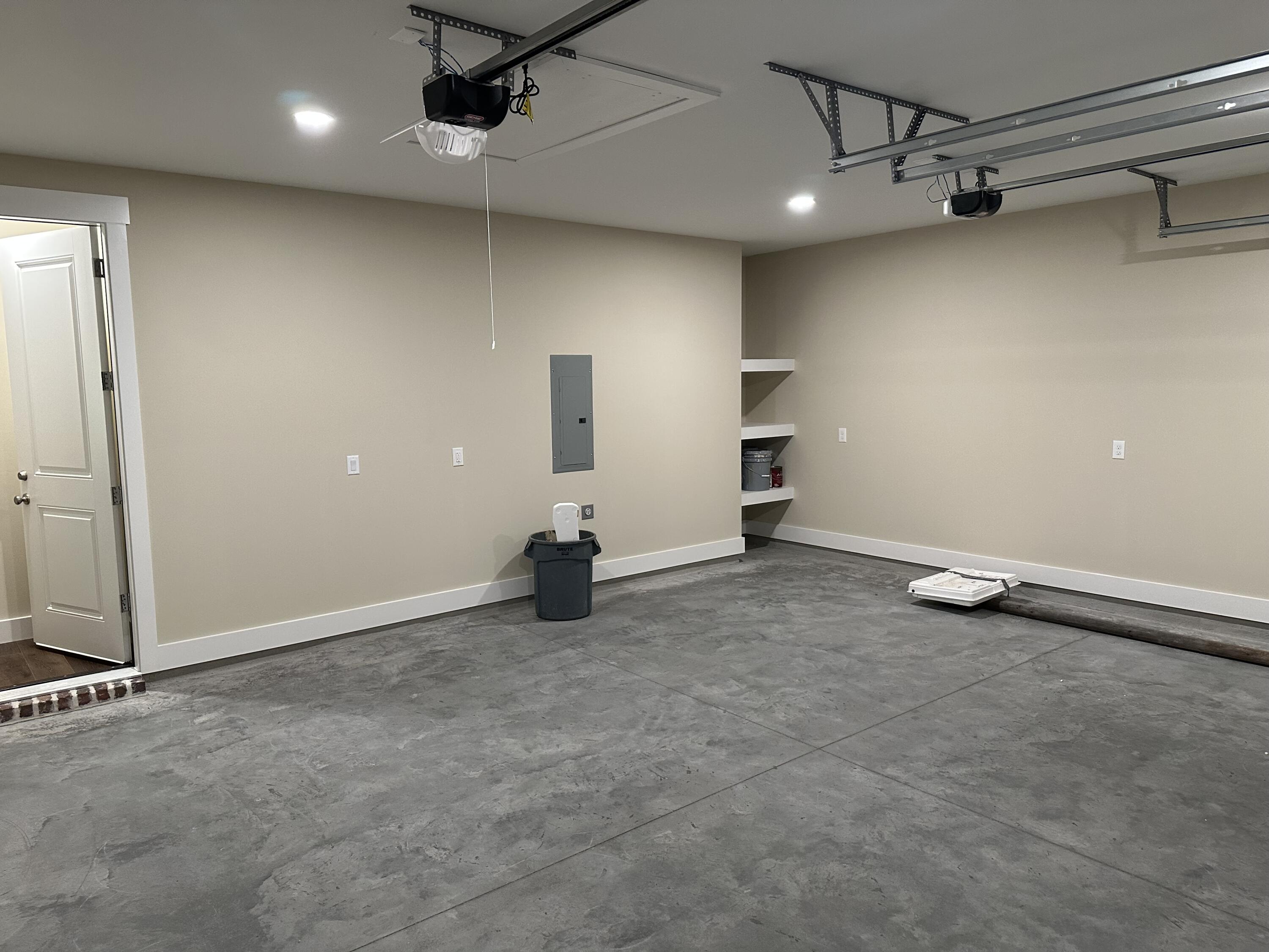 KELLYS 3RD ADDN TO DESTIN - Residential Lease