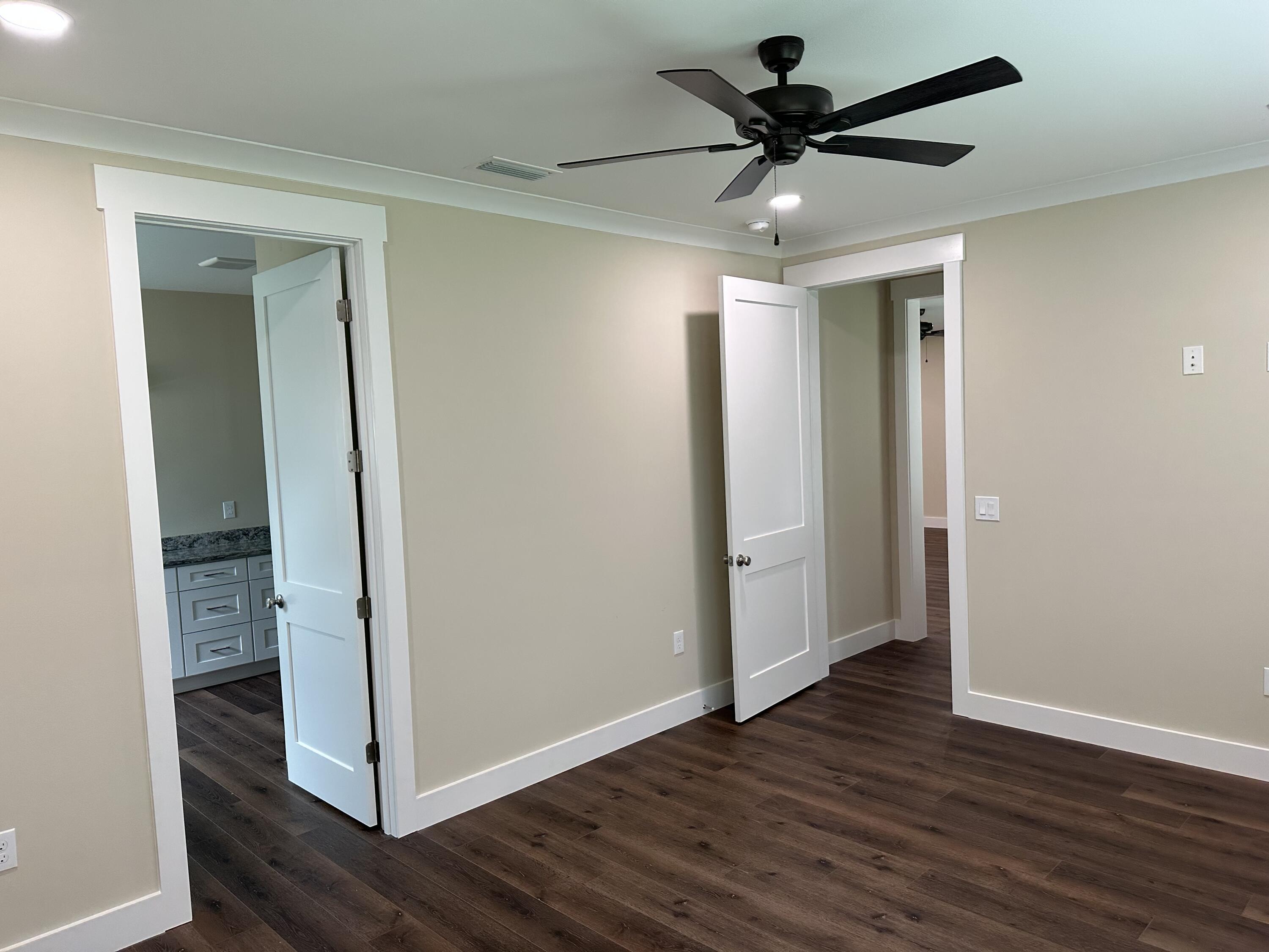 KELLYS 3RD ADDN TO DESTIN - Residential Lease