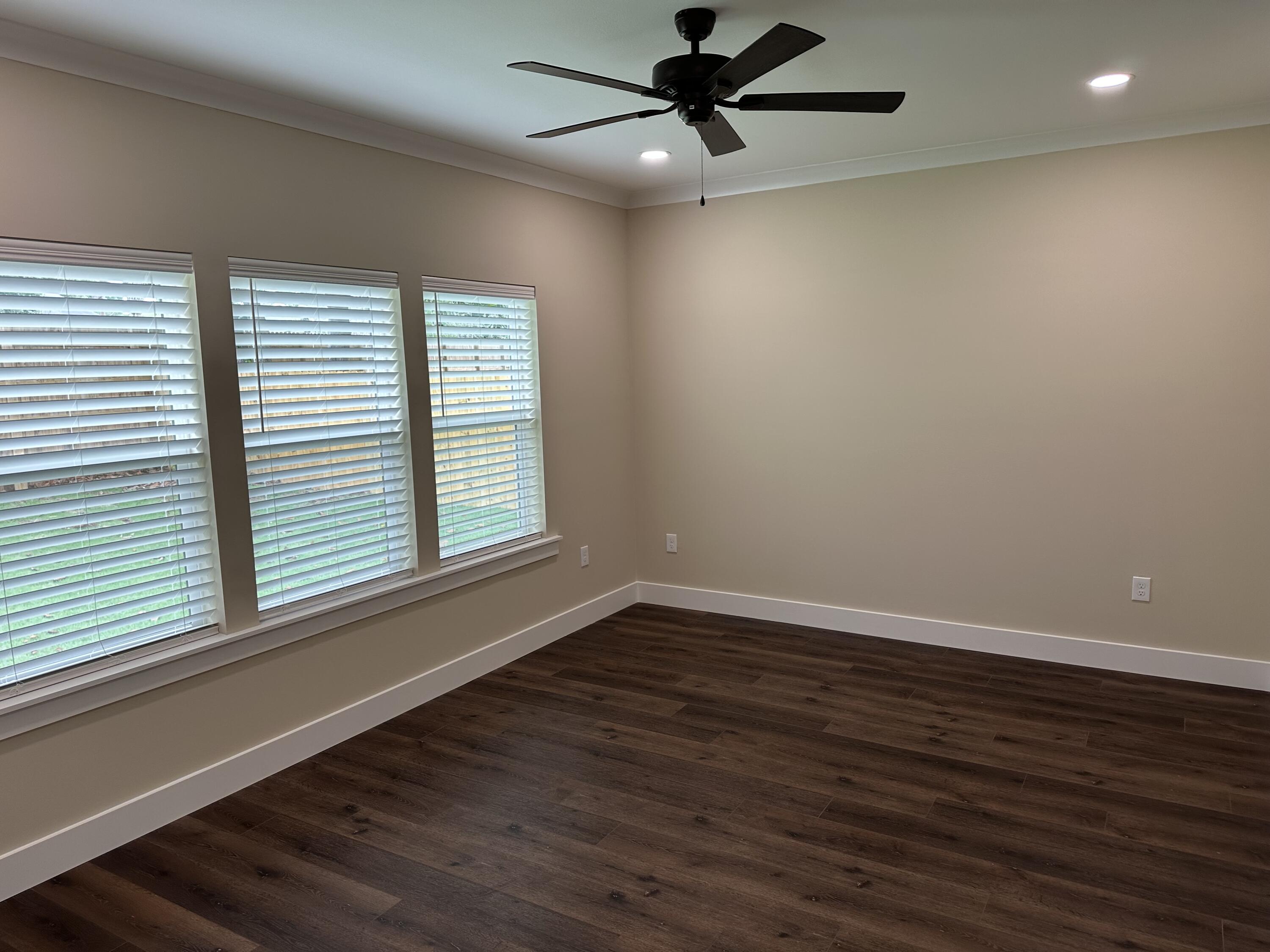 KELLYS 3RD ADDN TO DESTIN - Residential Lease