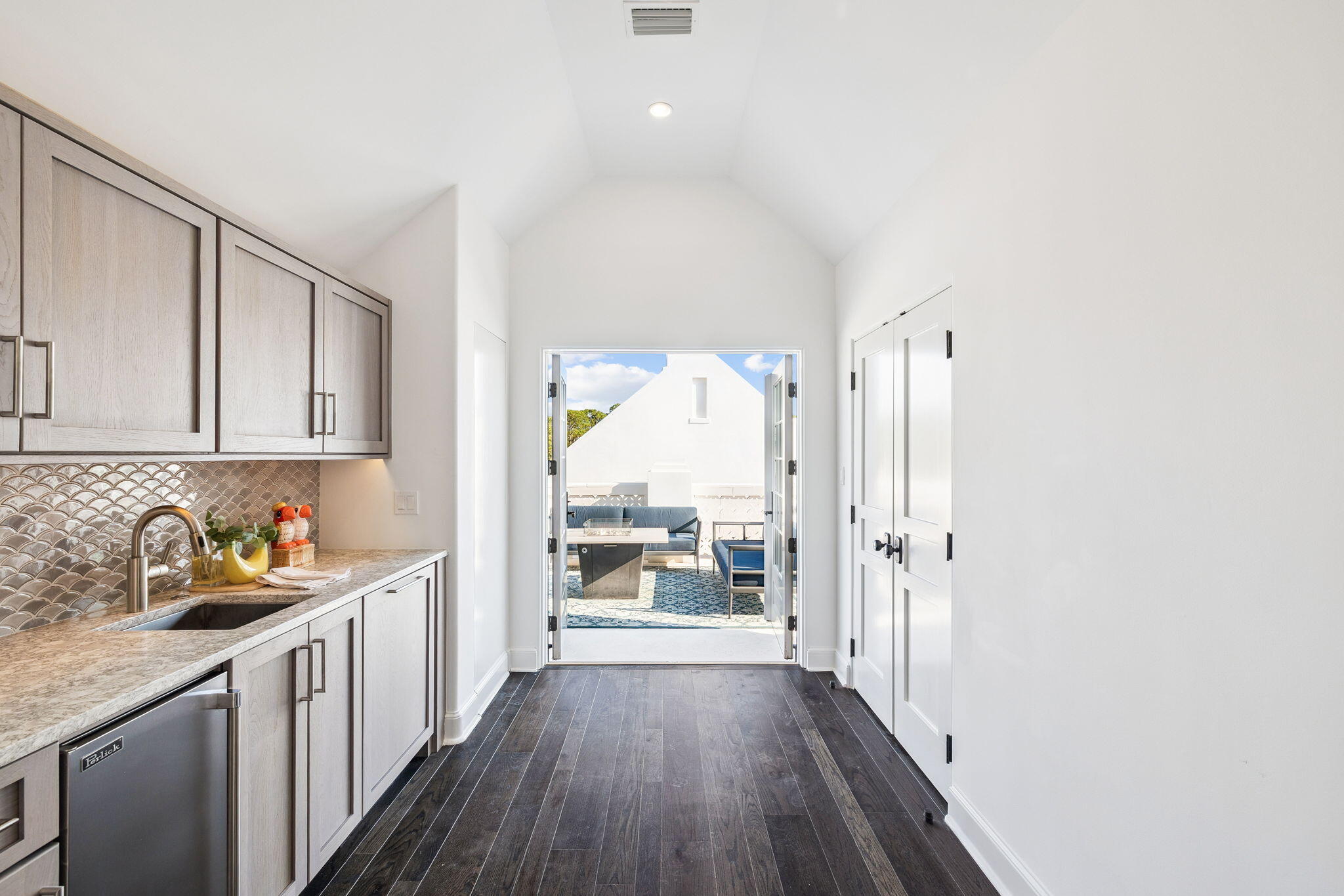 ALYS BEACH - Residential