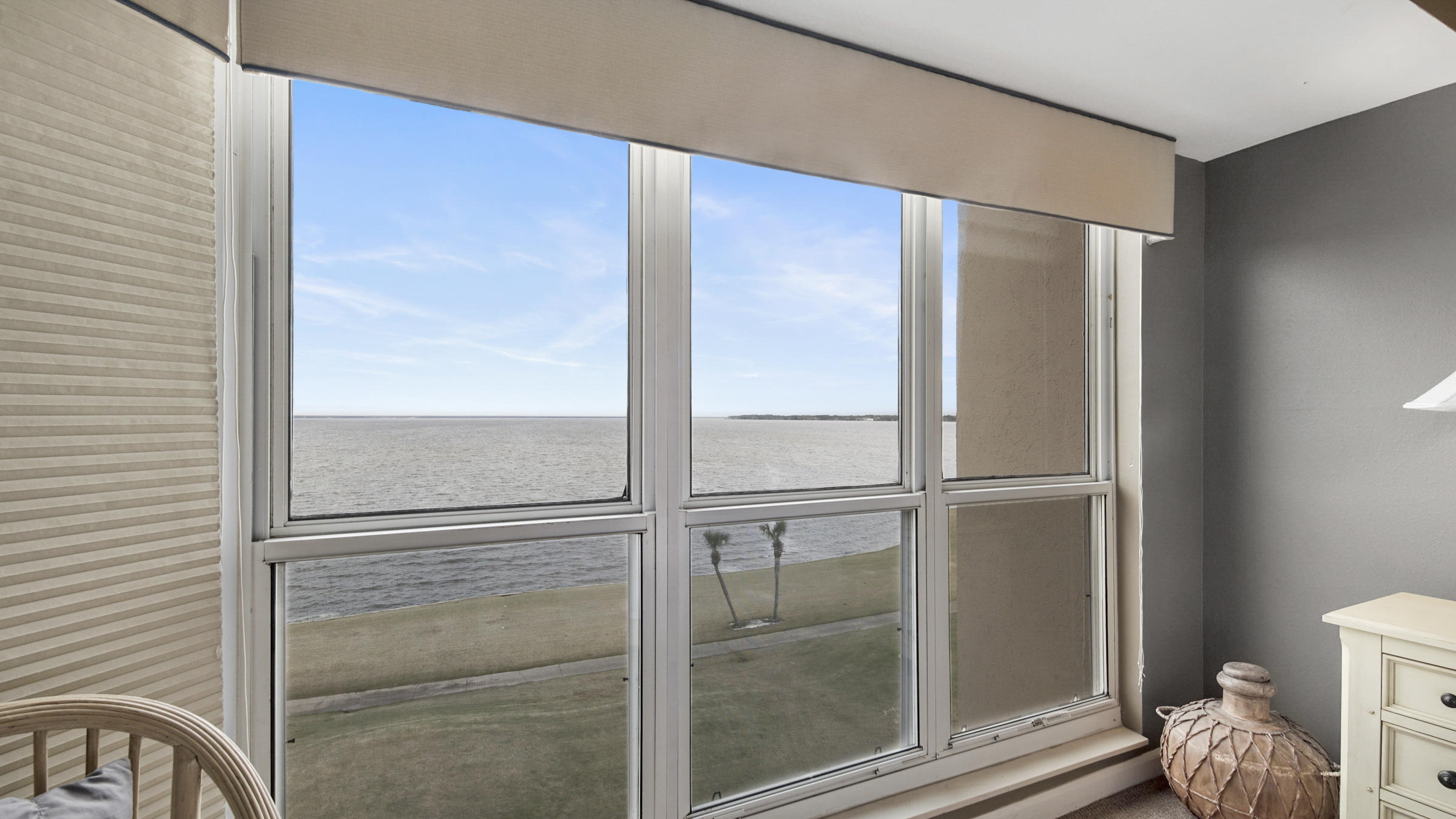 PLAYERS CLUB ON THE BAY THE - Residential