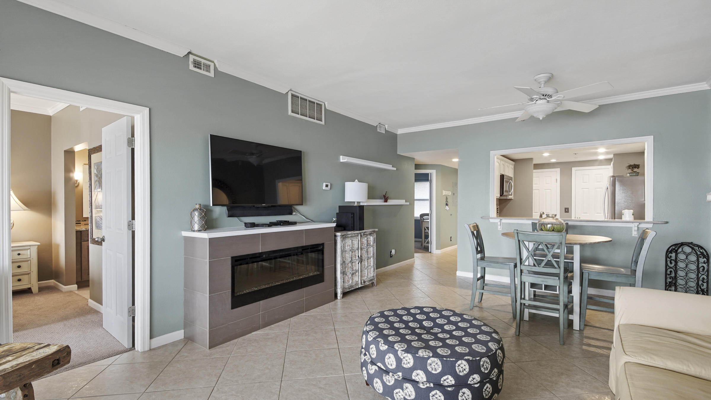 PLAYERS CLUB ON THE BAY THE - Residential