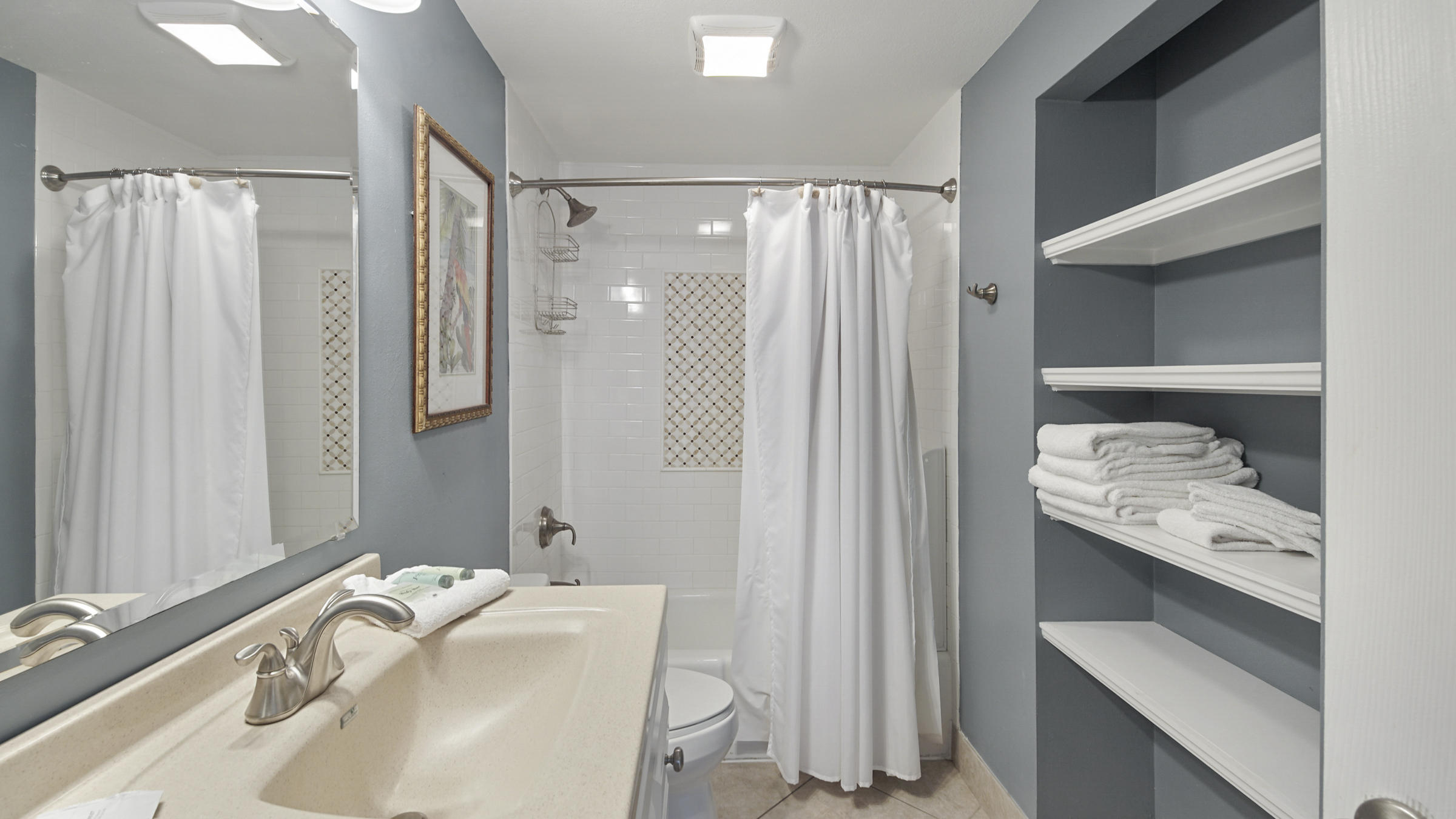 PLAYERS CLUB ON THE BAY THE - Residential