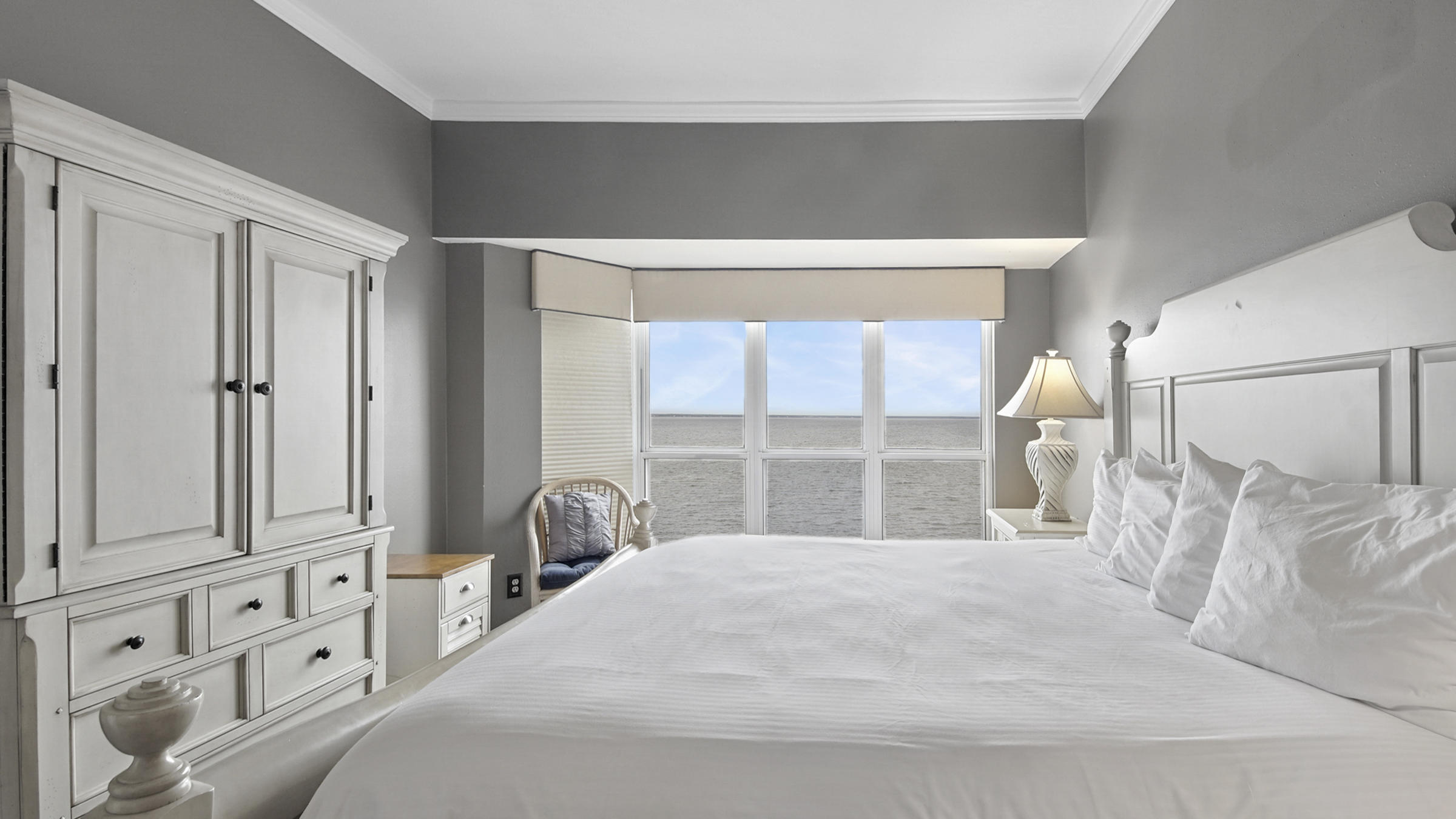 PLAYERS CLUB ON THE BAY THE - Residential