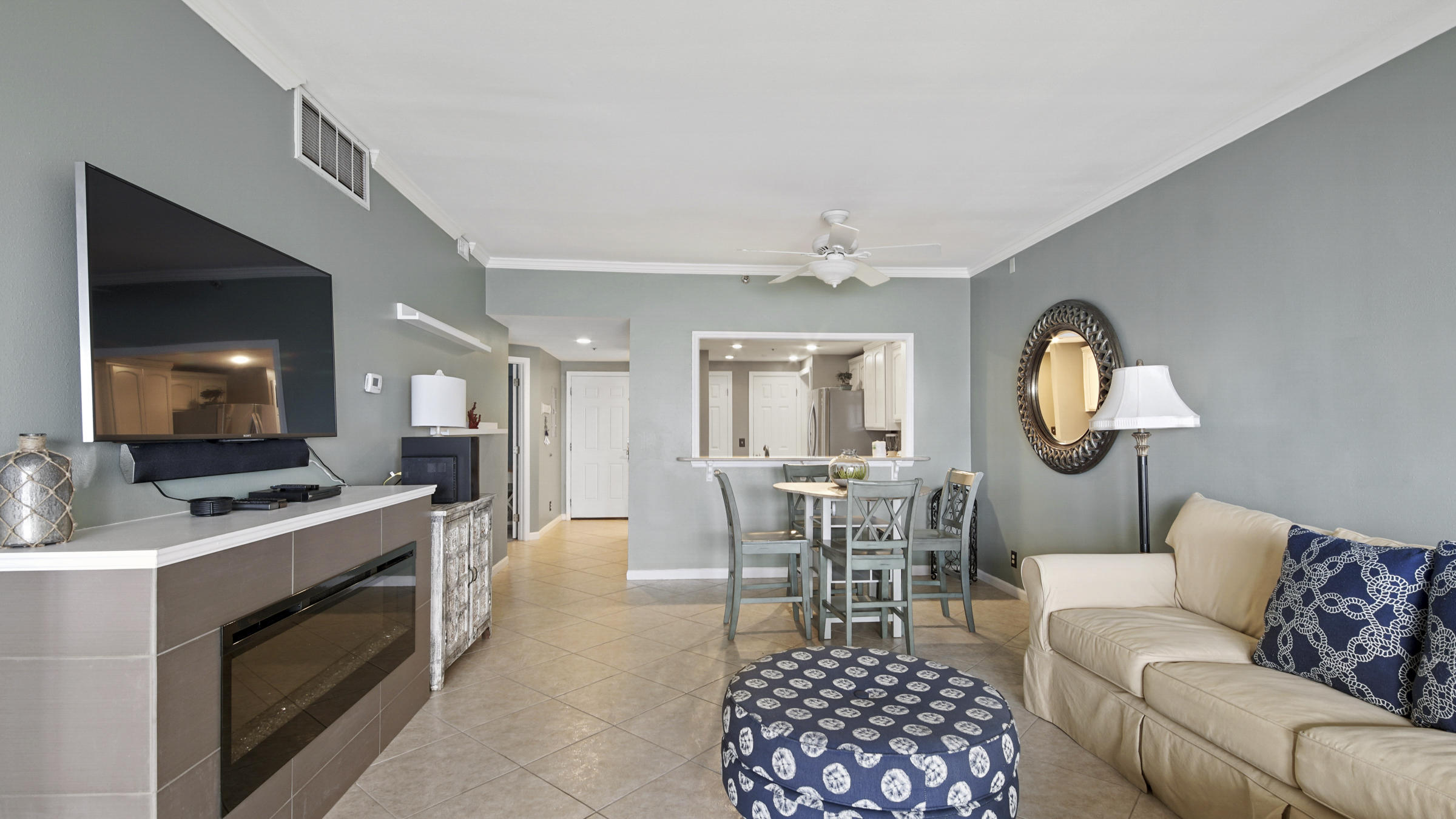 PLAYERS CLUB ON THE BAY THE - Residential