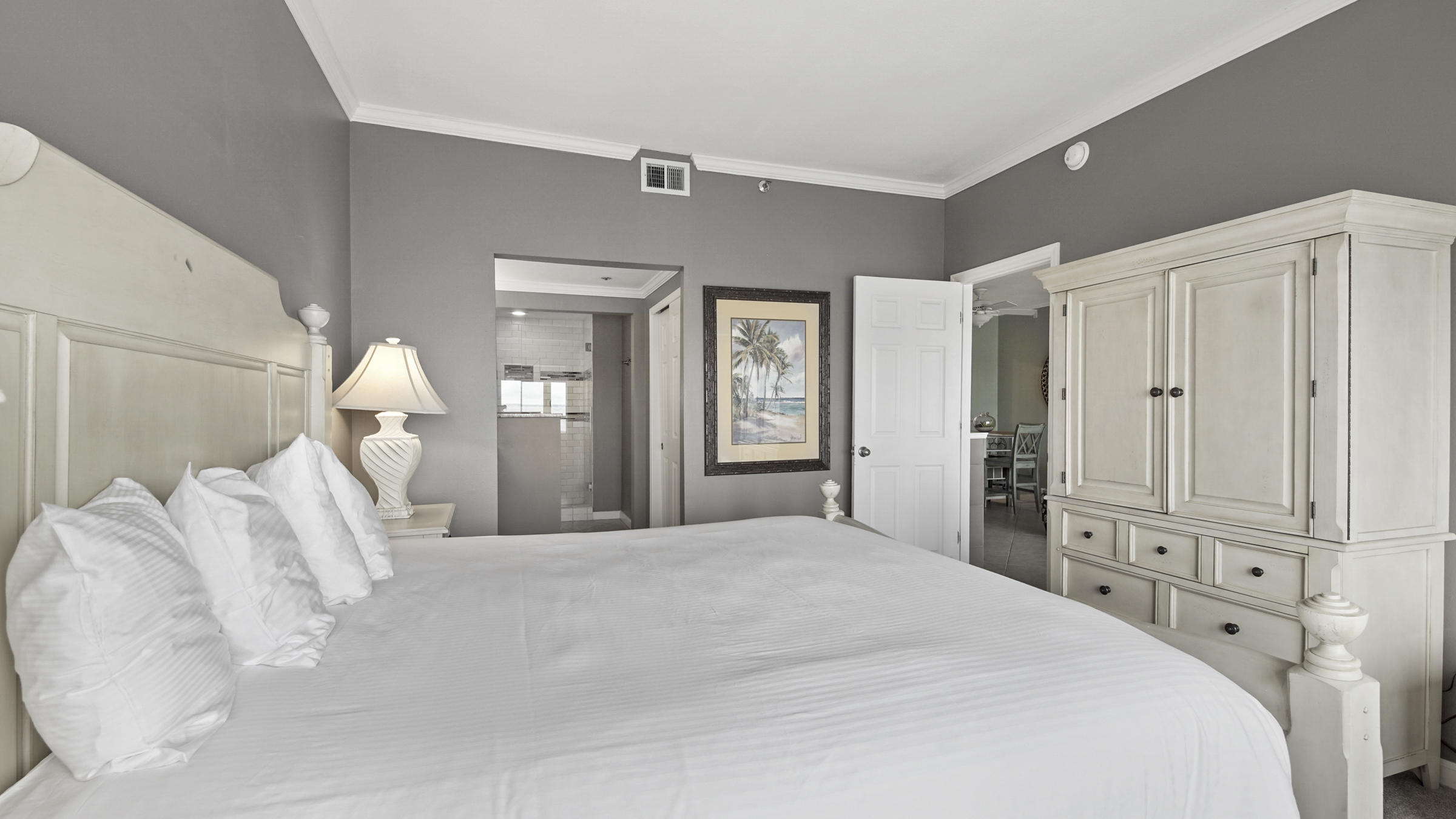 PLAYERS CLUB ON THE BAY THE - Residential