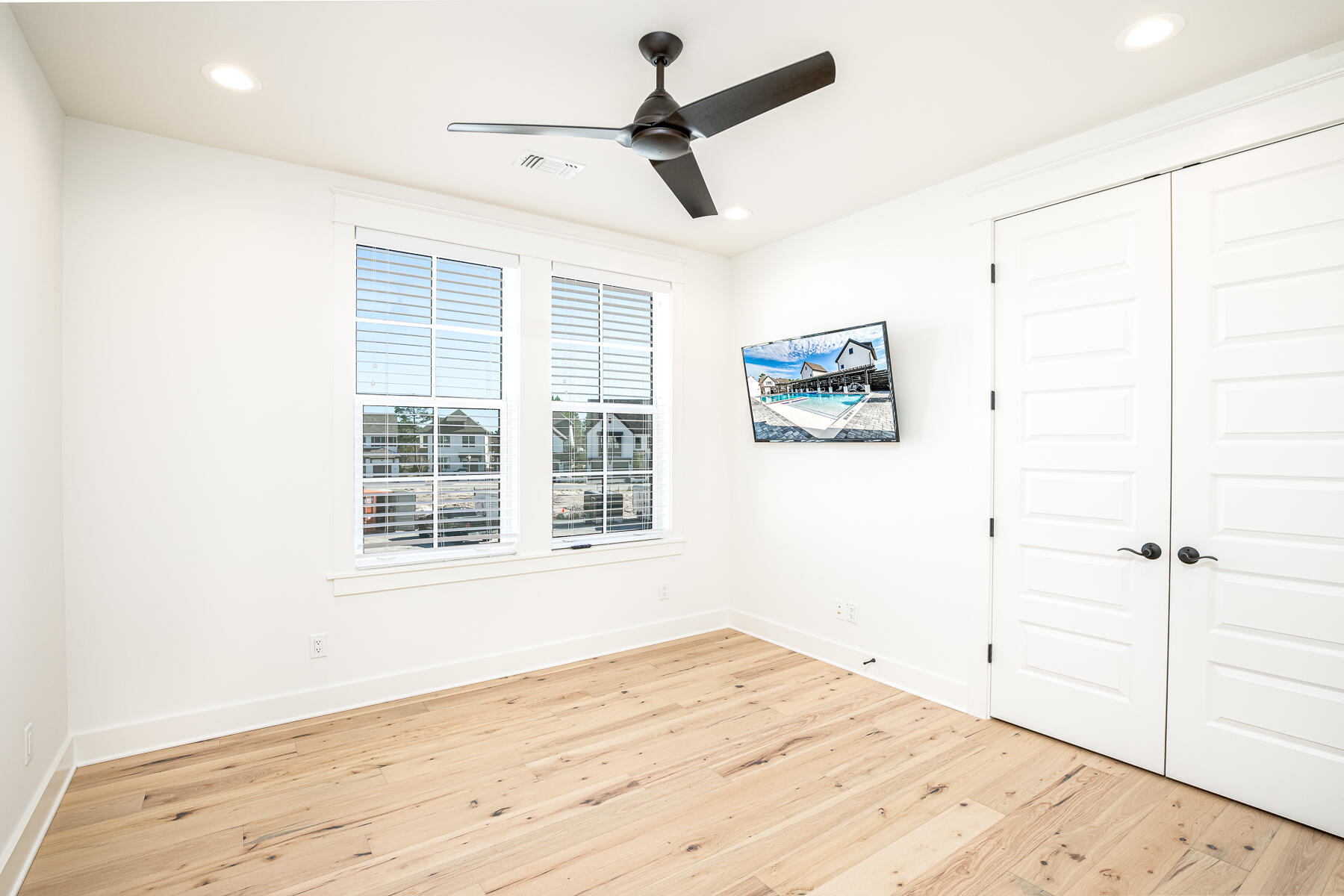 Ridgewalk - Residential