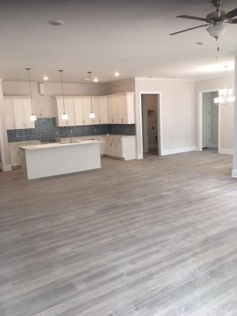 MAGNOLIA BAY - Residential