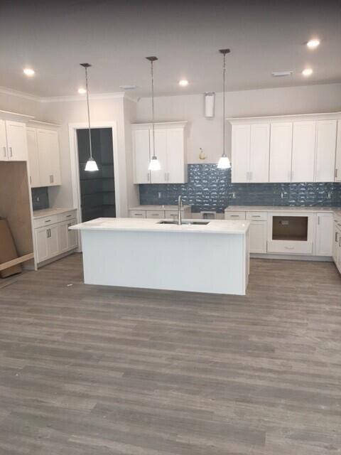 MAGNOLIA BAY - Residential
