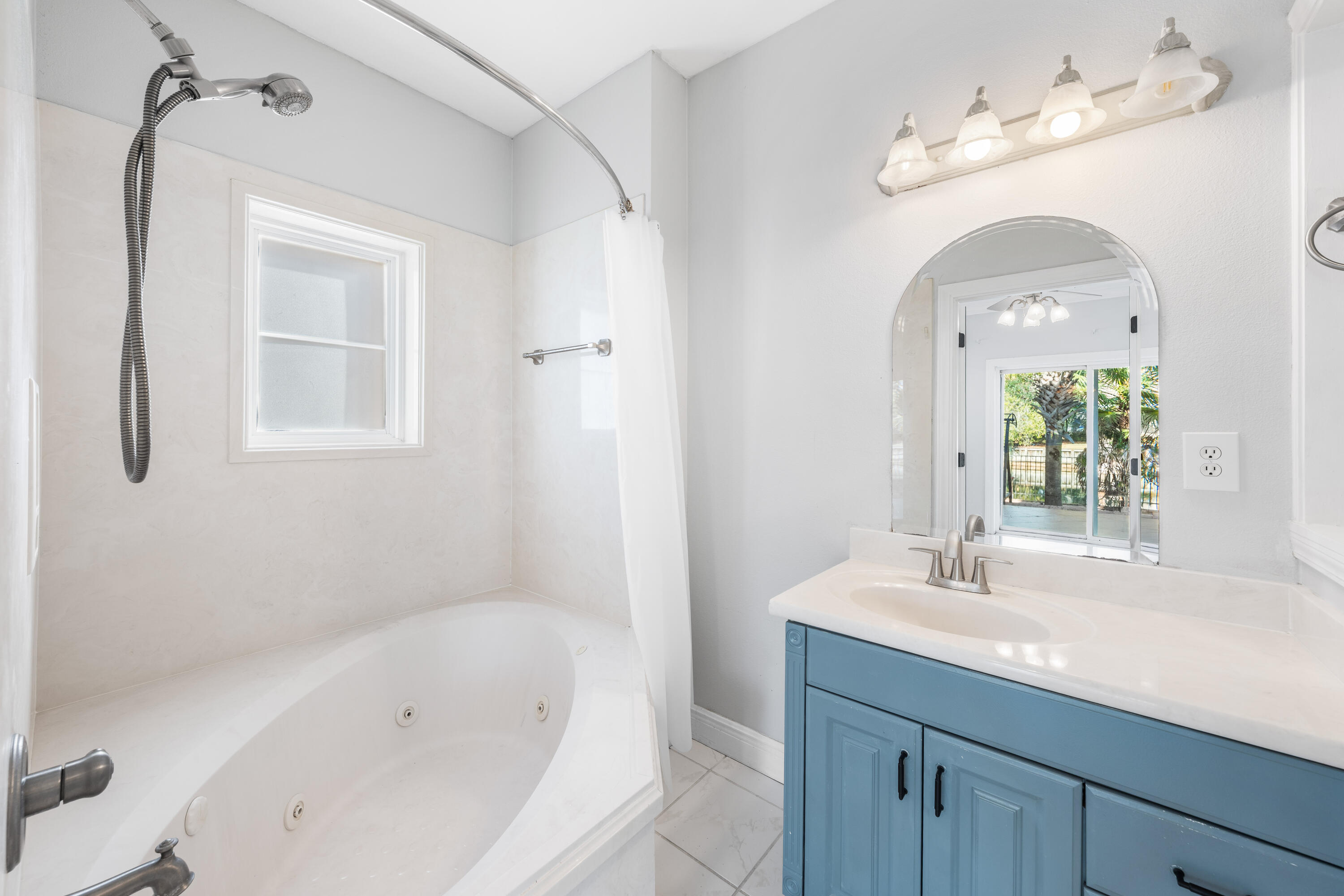 CALUSA BAY S/D - Residential