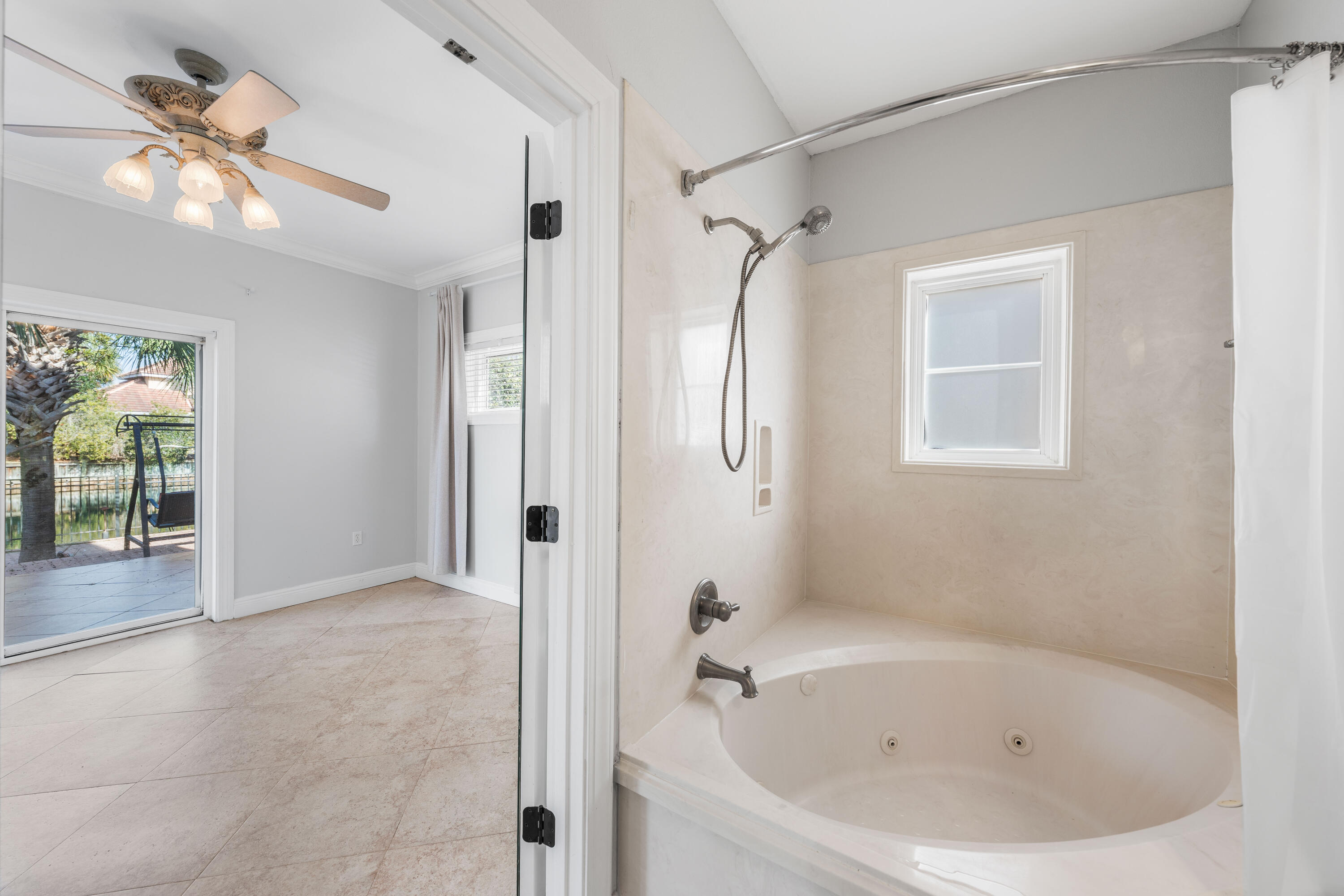 CALUSA BAY S/D - Residential