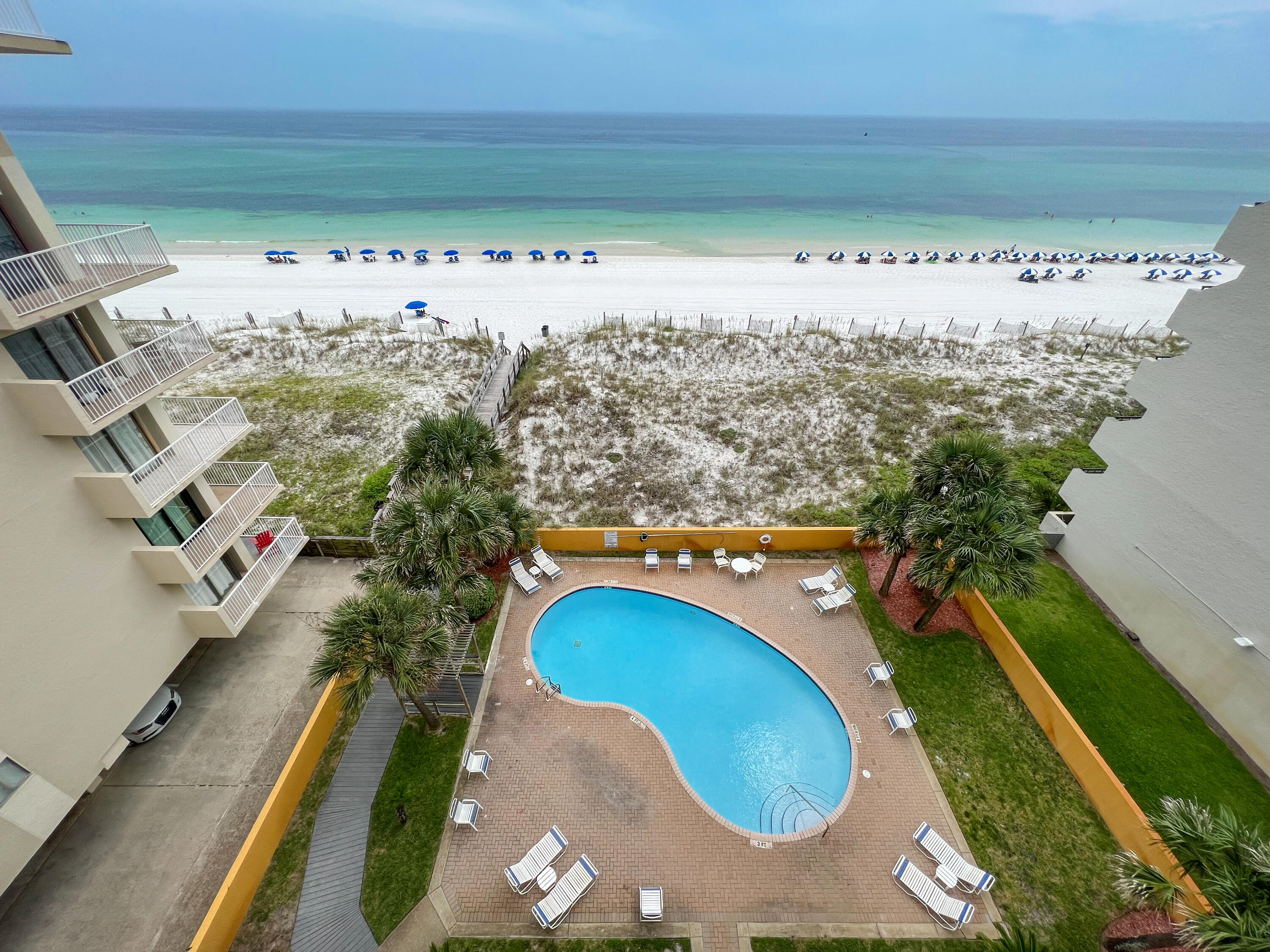 DUNE POINTE CONDO - Residential