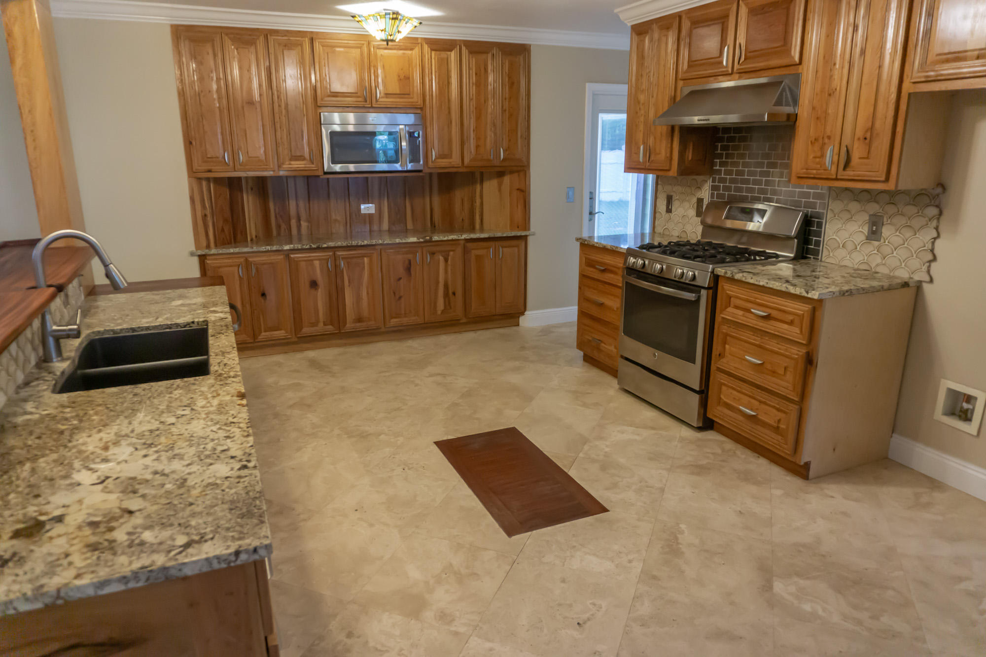 CANO ESTATES - Residential