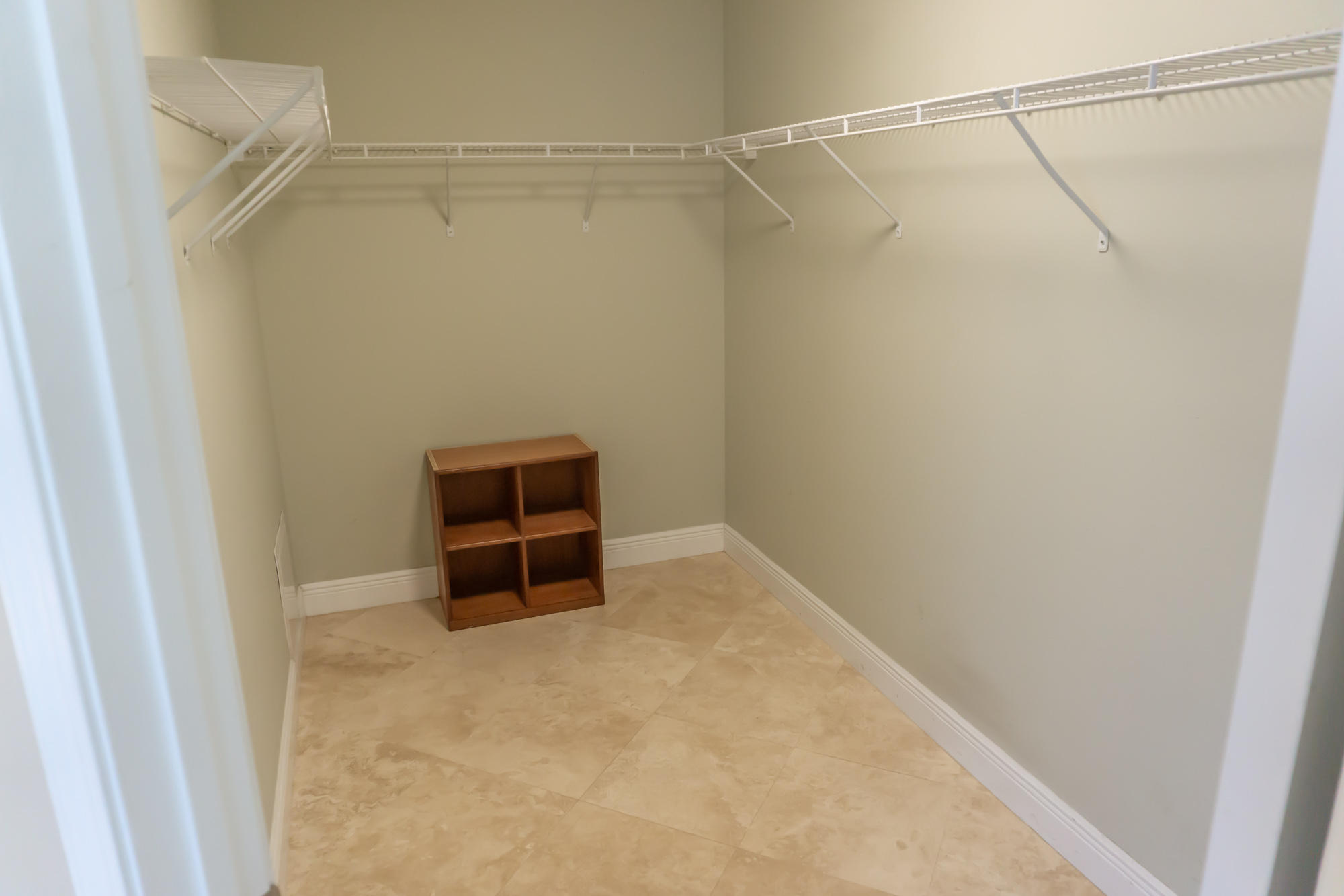 CANO ESTATES - Residential