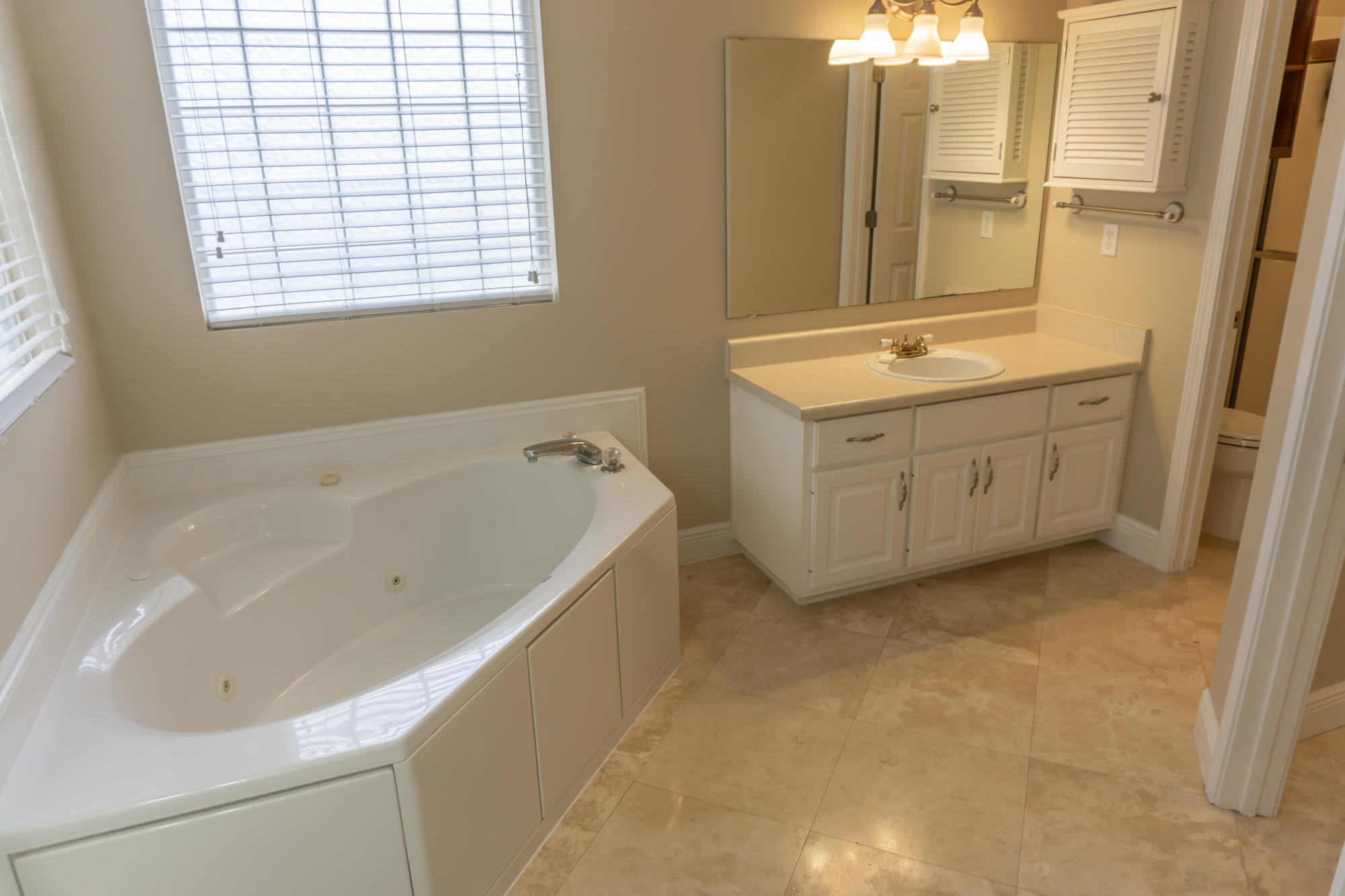 CANO ESTATES - Residential