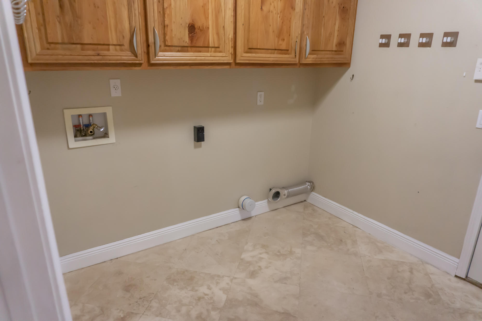 CANO ESTATES - Residential