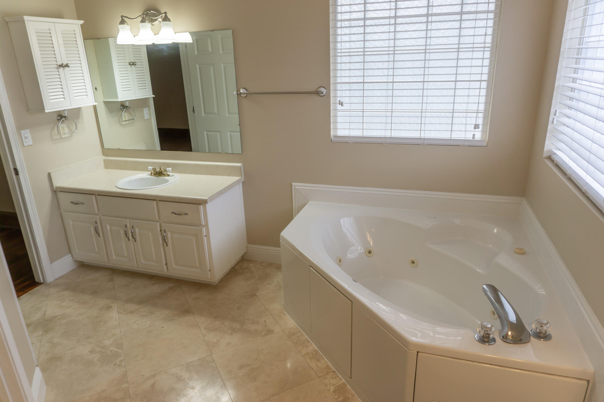 CANO ESTATES - Residential