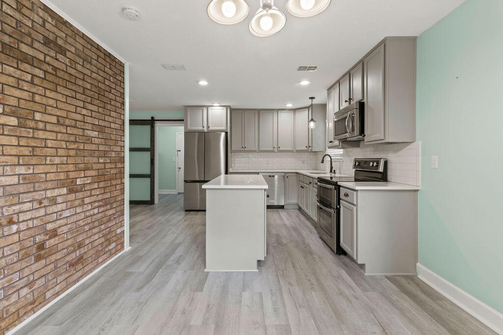 BLUEWATER BAY VILLAGE 1B - Residential