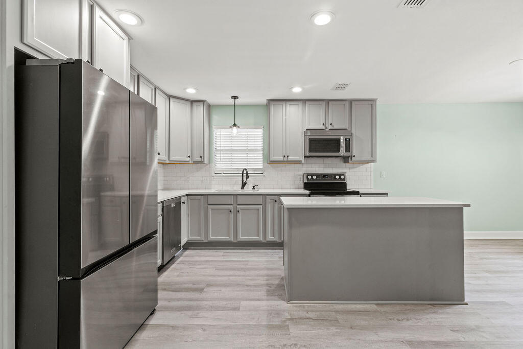 BLUEWATER BAY VILLAGE 1B - Residential