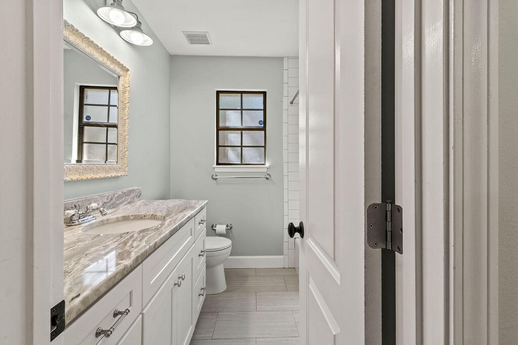 BLUEWATER BAY VILLAGE 1B - Residential