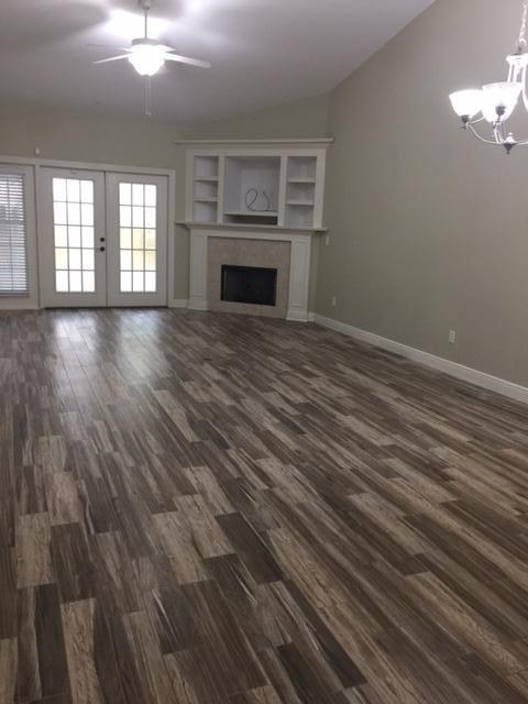 DIAMOND LAKES - Residential Lease