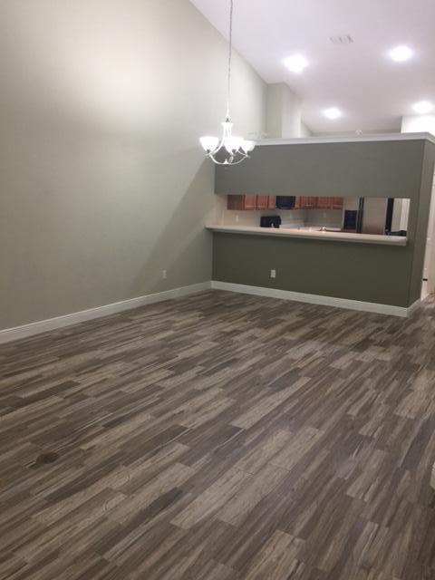 DIAMOND LAKES - Residential Lease