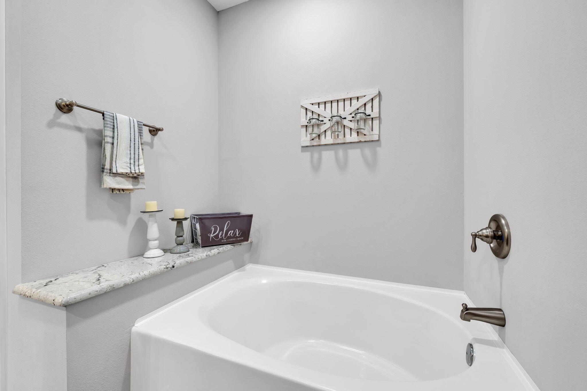 DUGGAN POND ESTATES - Residential