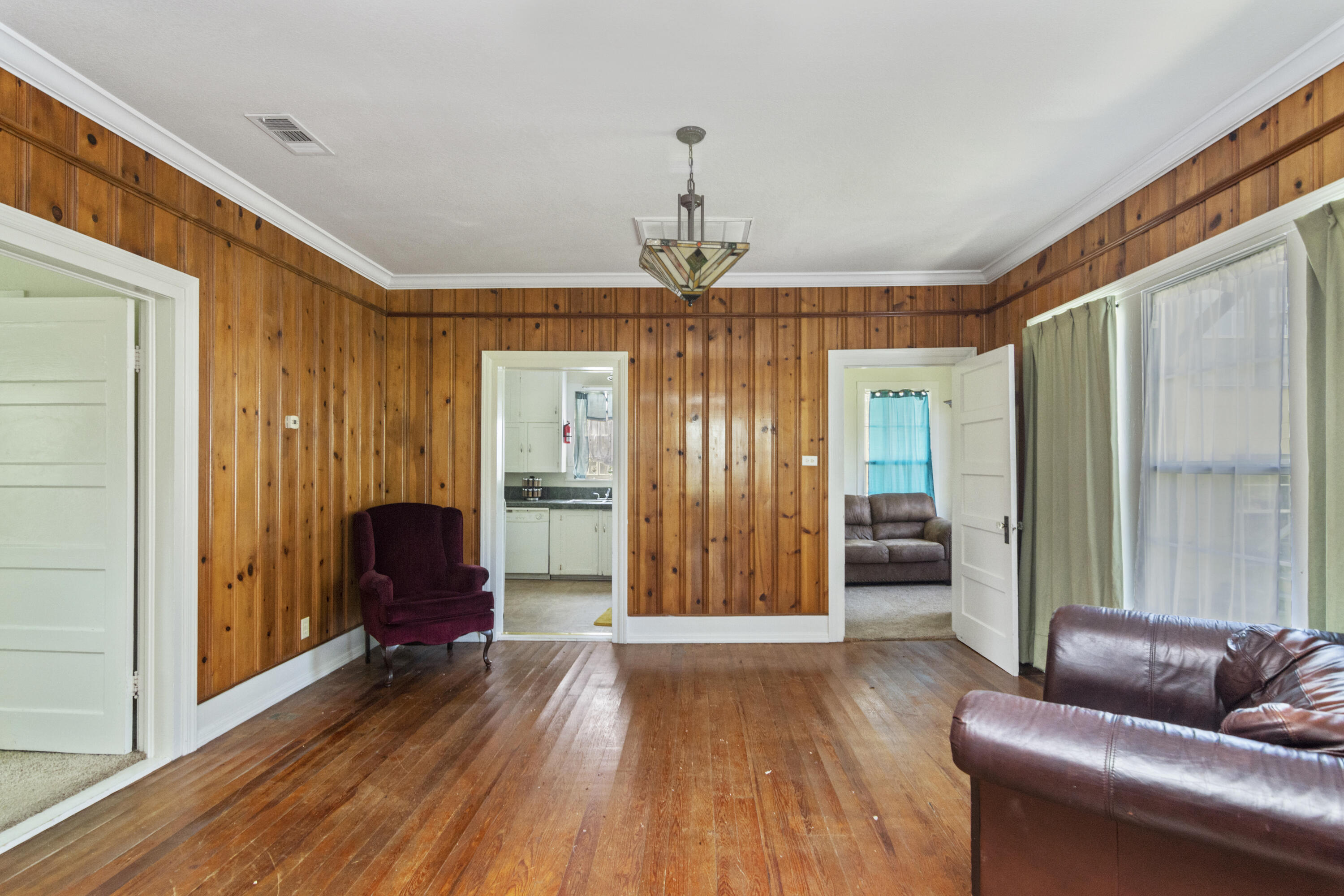 LAUREL HILL - Residential