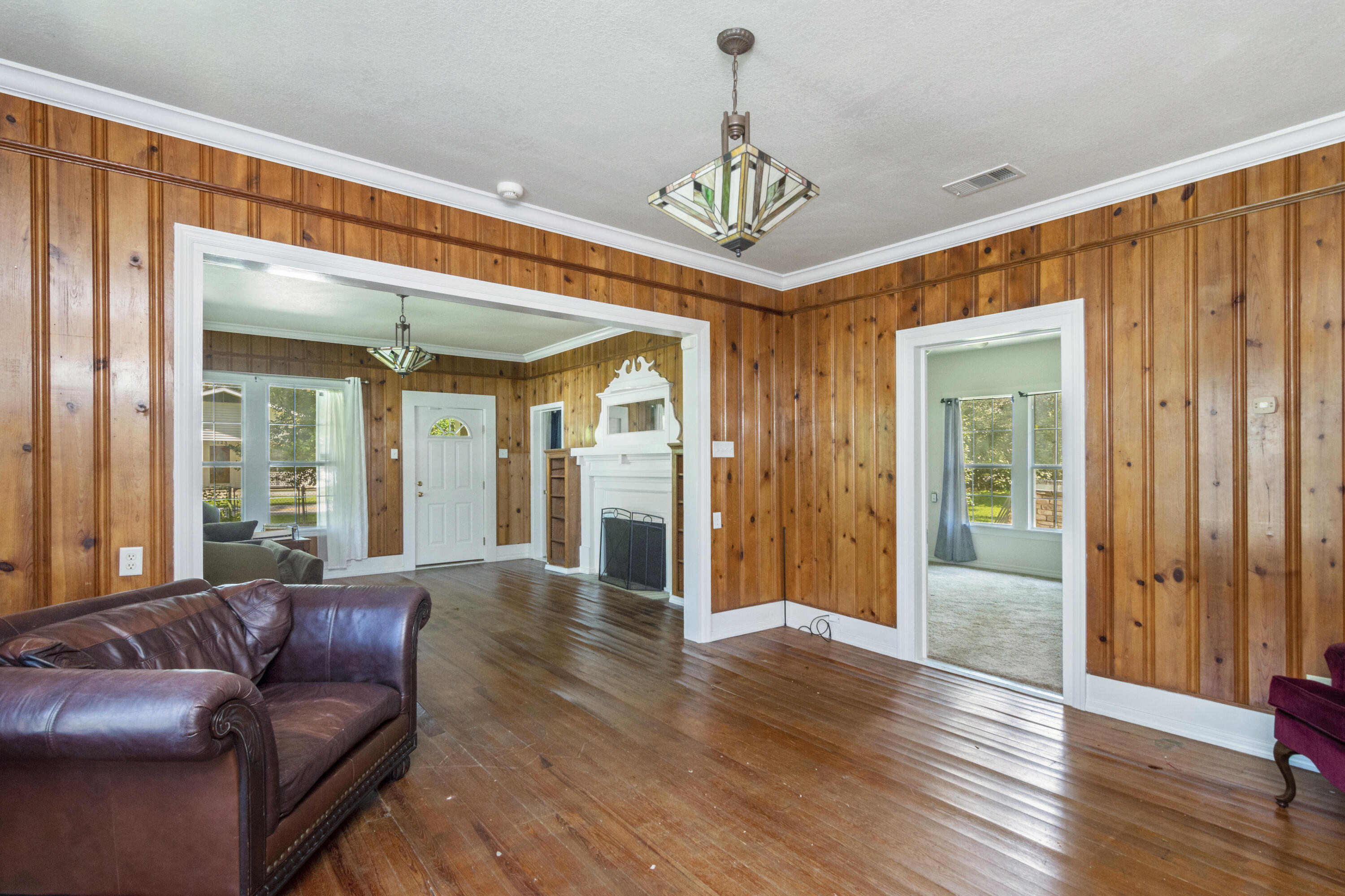 LAUREL HILL - Residential