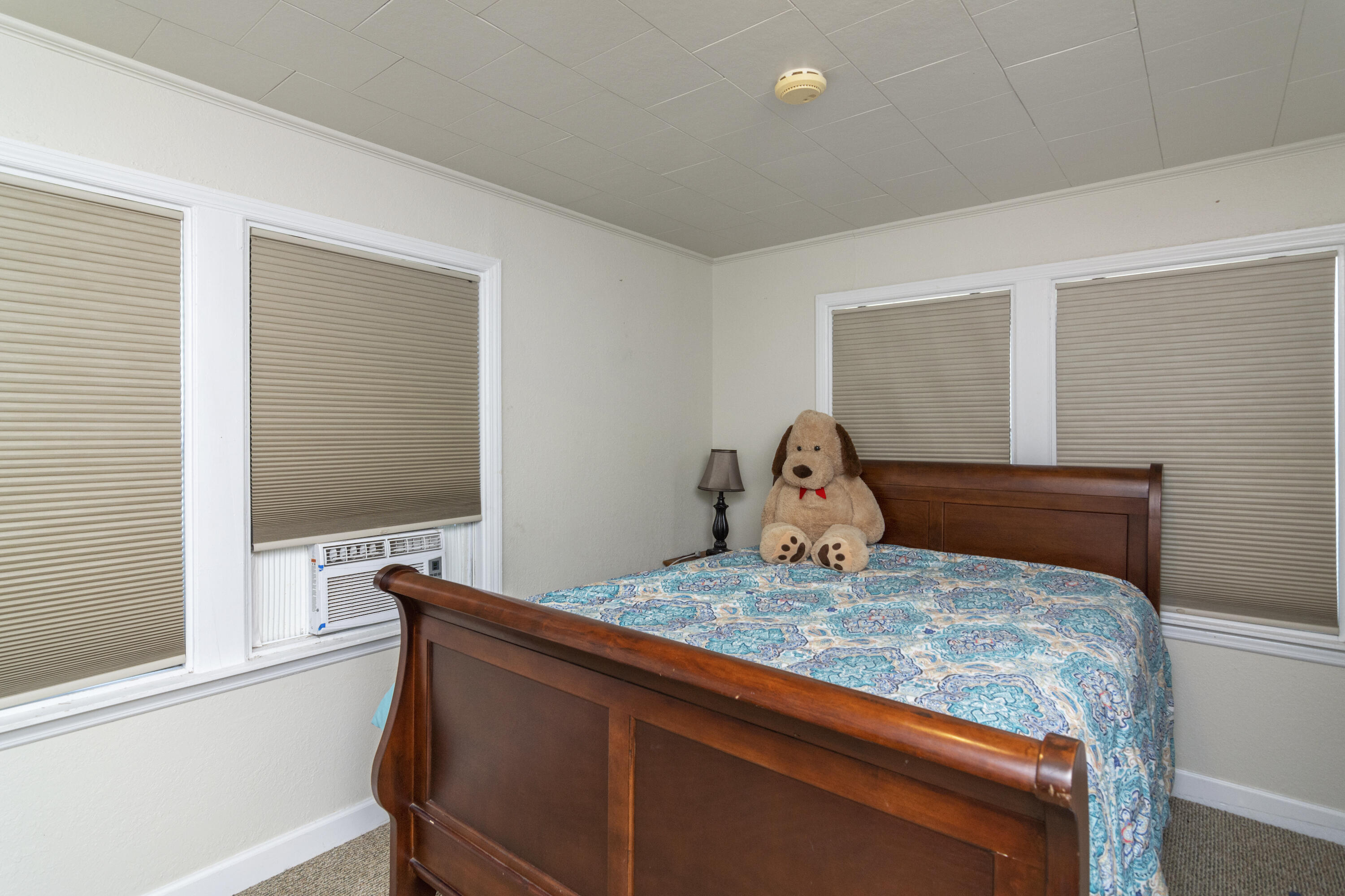 LAUREL HILL - Residential