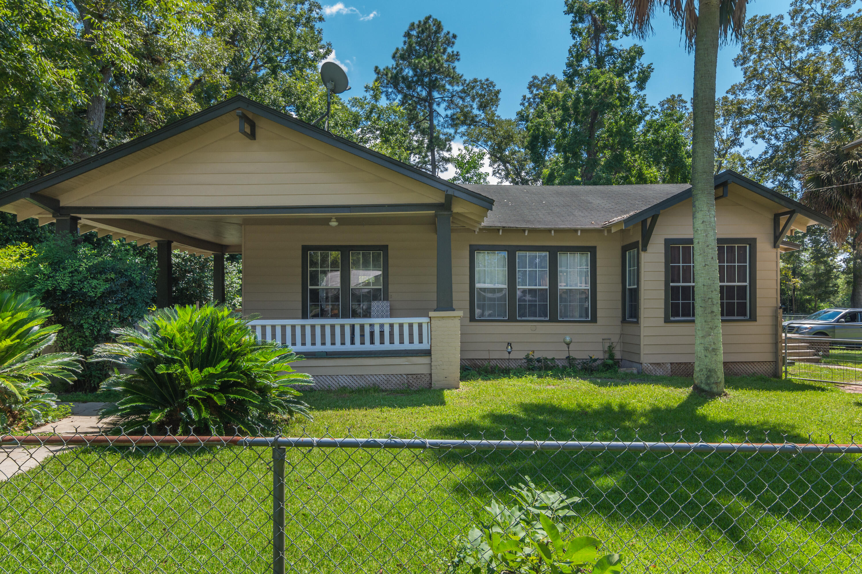 LAUREL HILL - Residential