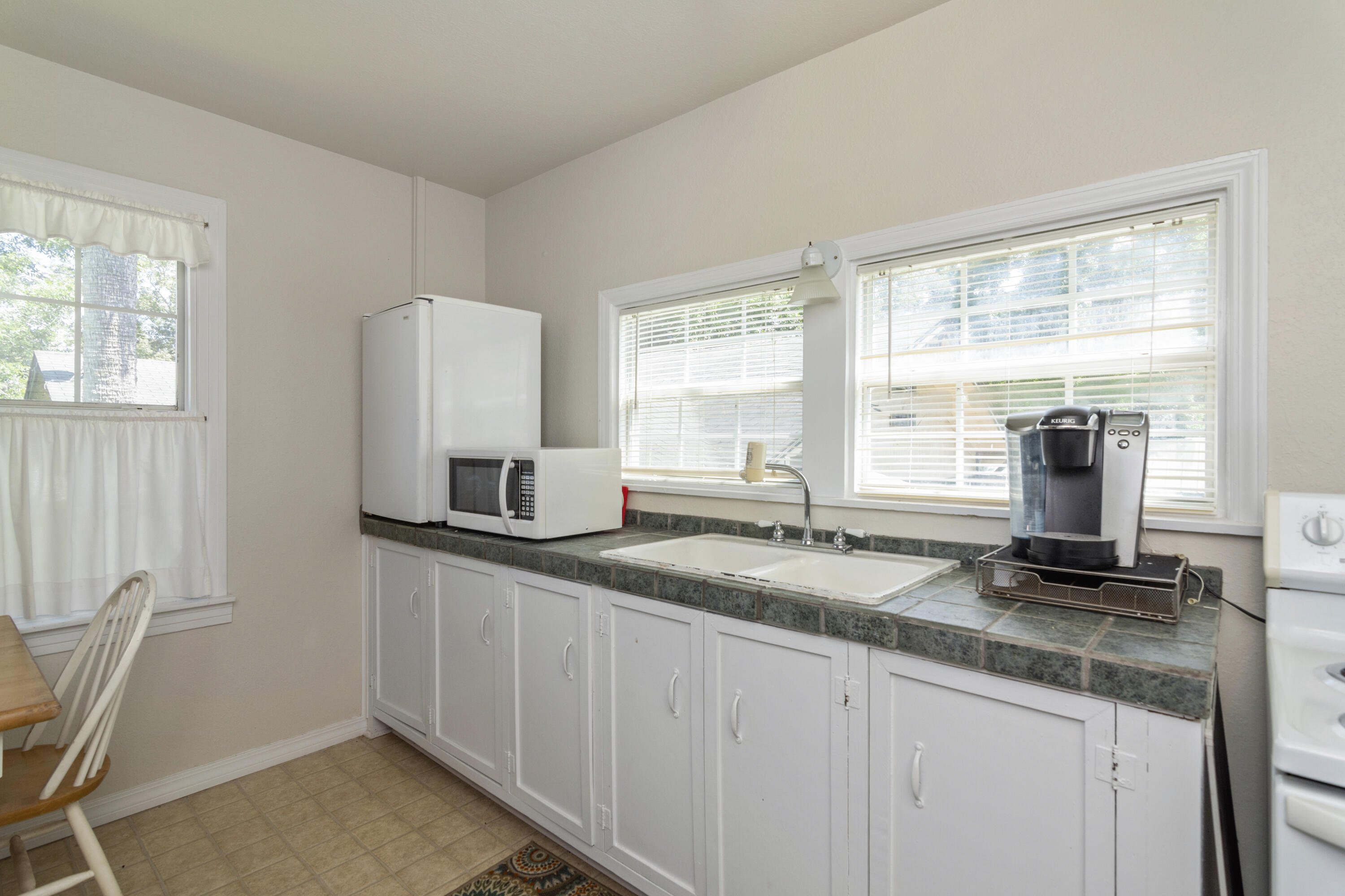 LAUREL HILL - Residential