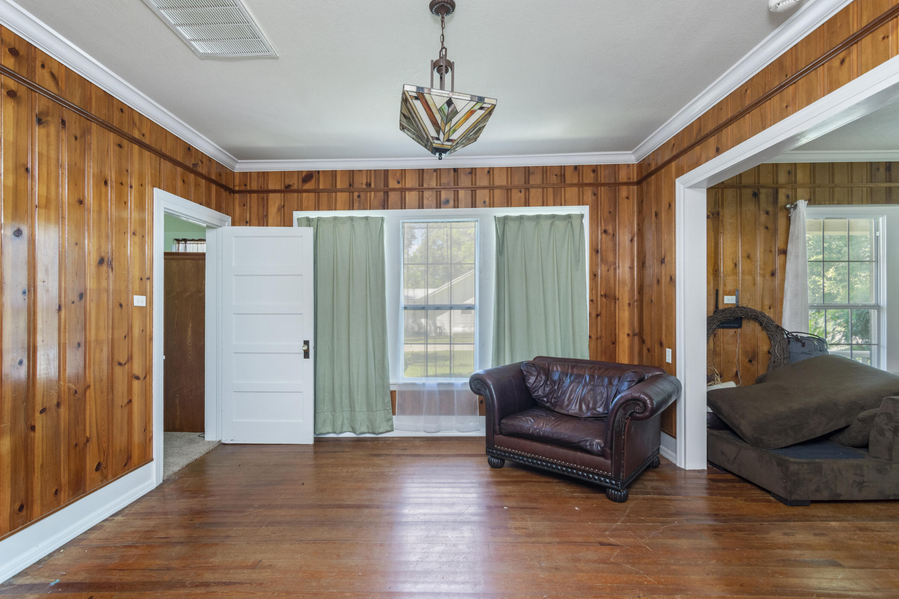 LAUREL HILL - Residential