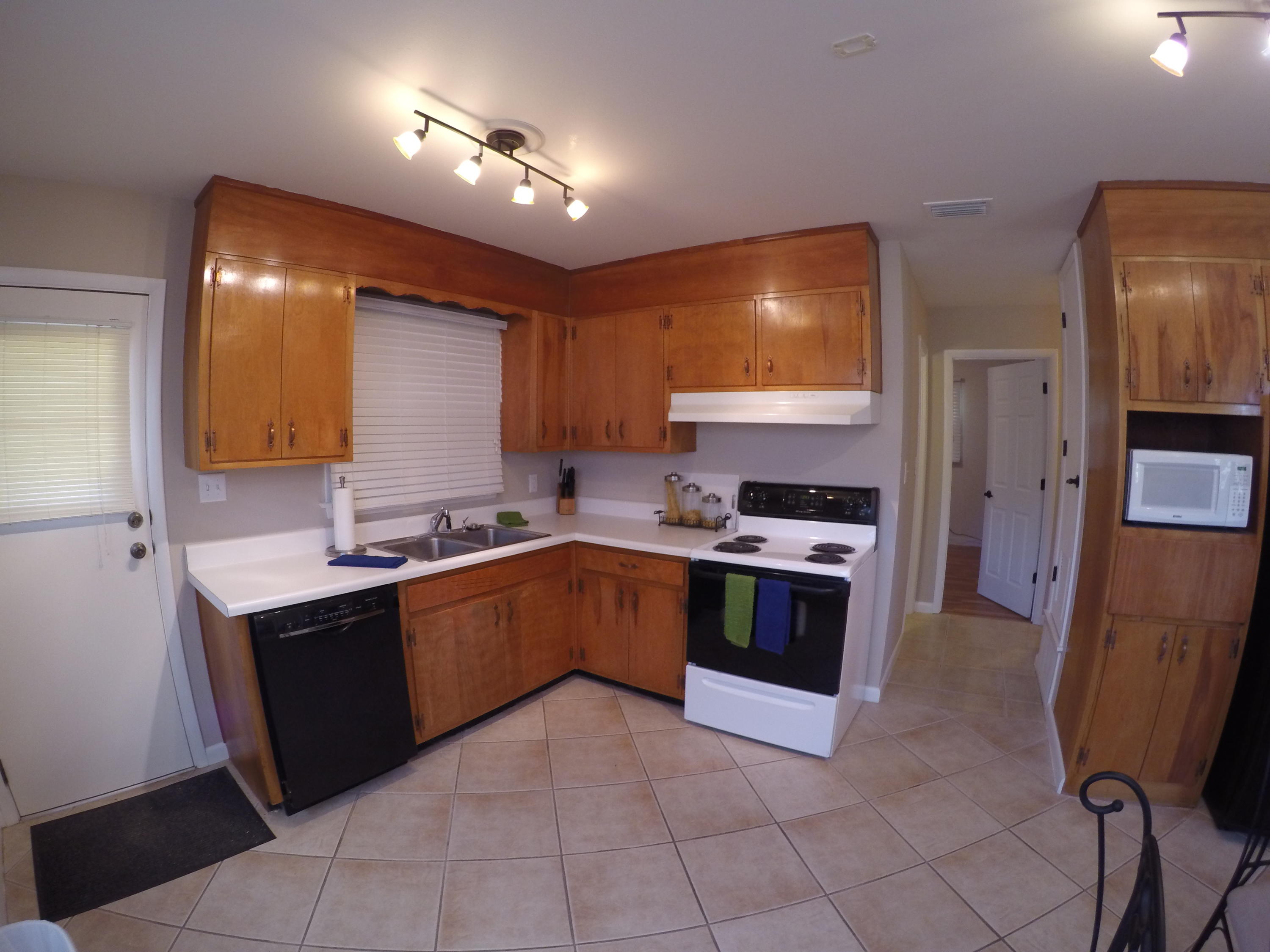 ELLIOTTS POINT 10TH ADDN - Residential