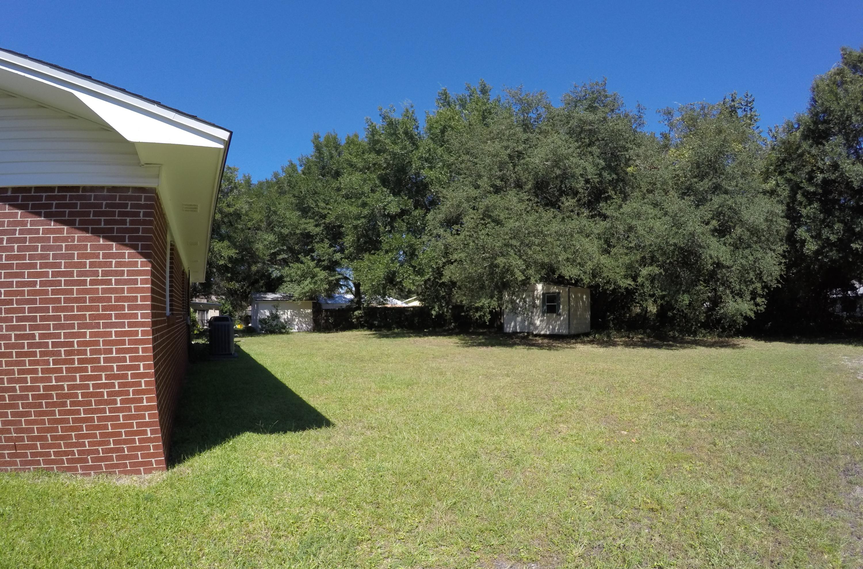 ELLIOTTS POINT 10TH ADDN - Residential