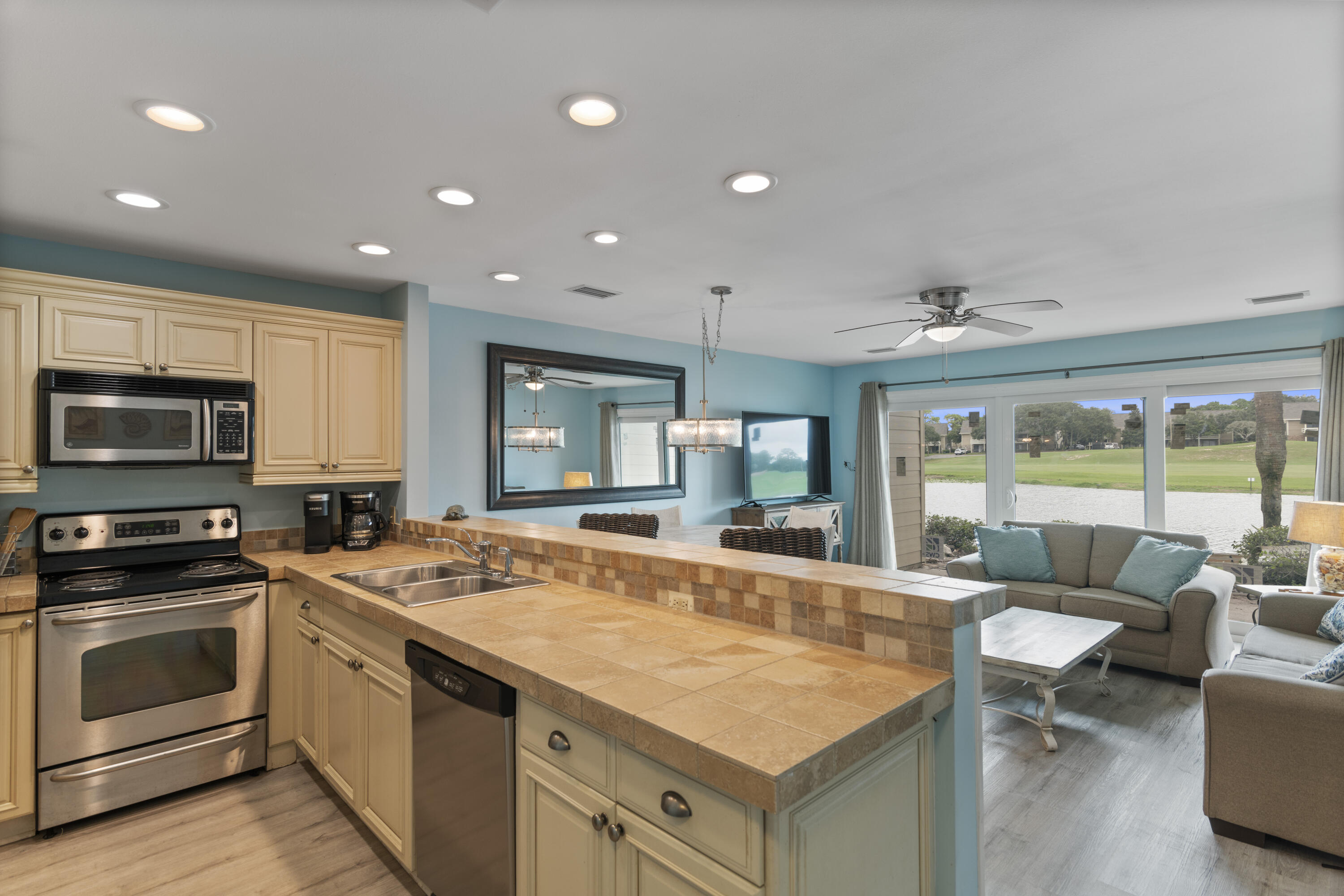 SEASCAPE CONDO PH 6B PH 3 - Residential