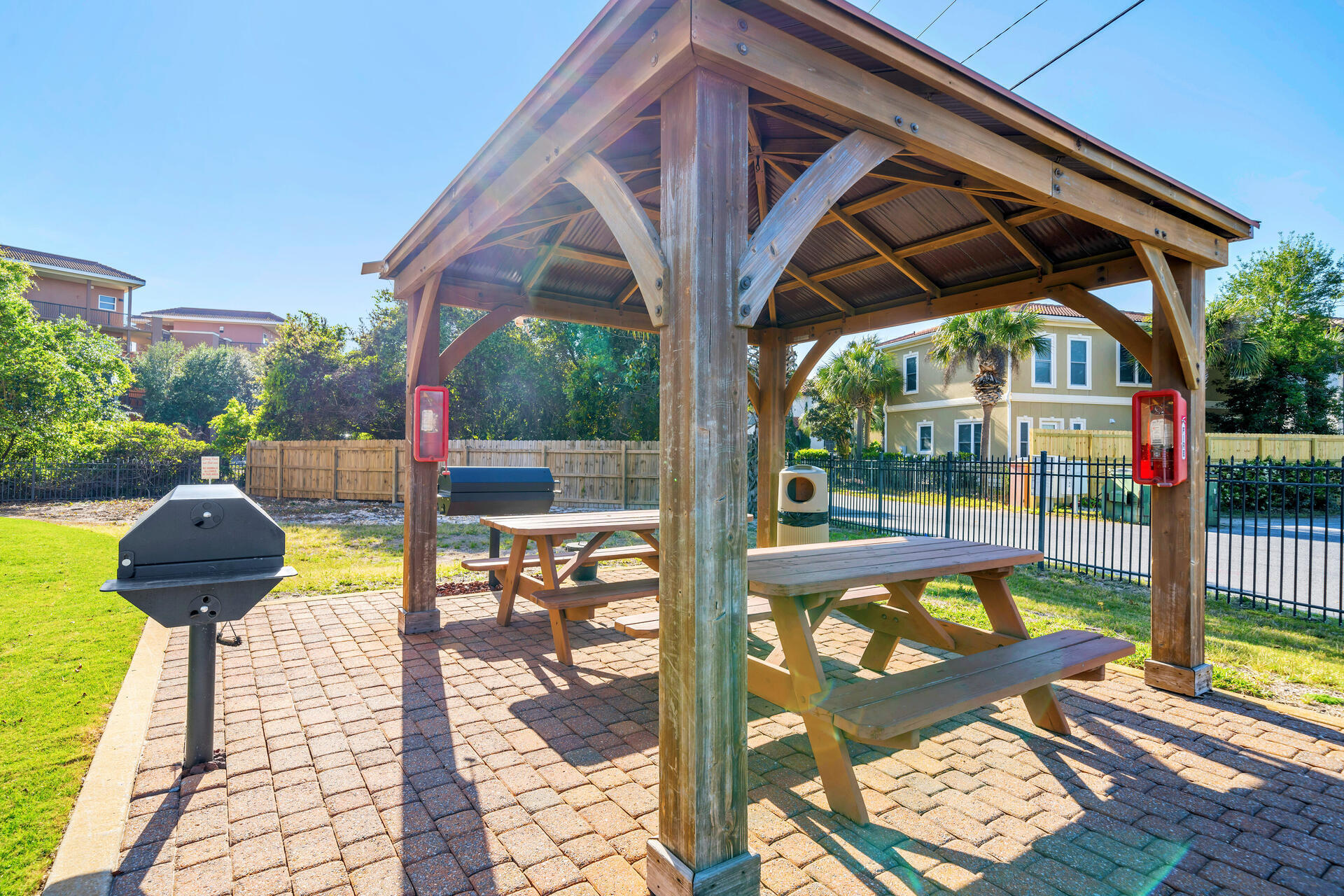CIBONEY CONDO - Residential