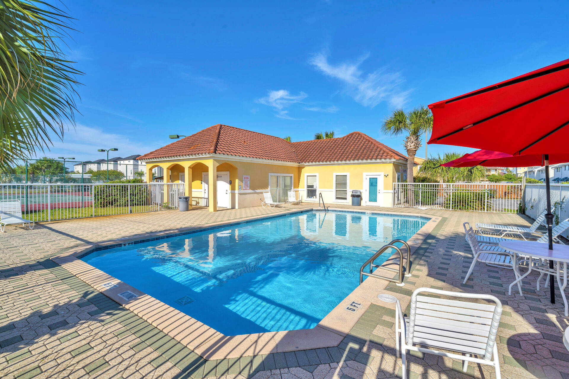 CIBONEY CONDO - Residential